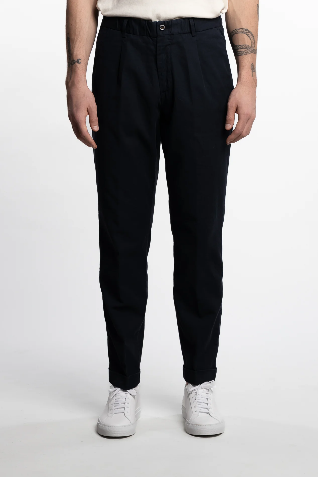 Capri Pleated Cotton/Linen Pant Navy - Image 2