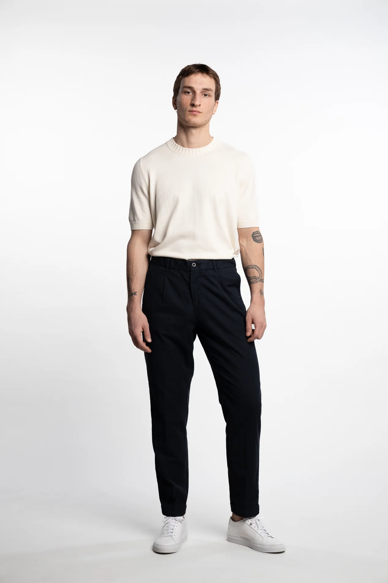 Capri Pleated Cotton/Linen Pant Navy - Image 6