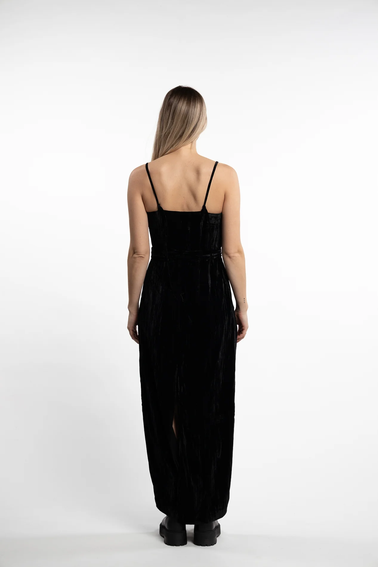 Cygnet Velvet Dress- Black - Image 3