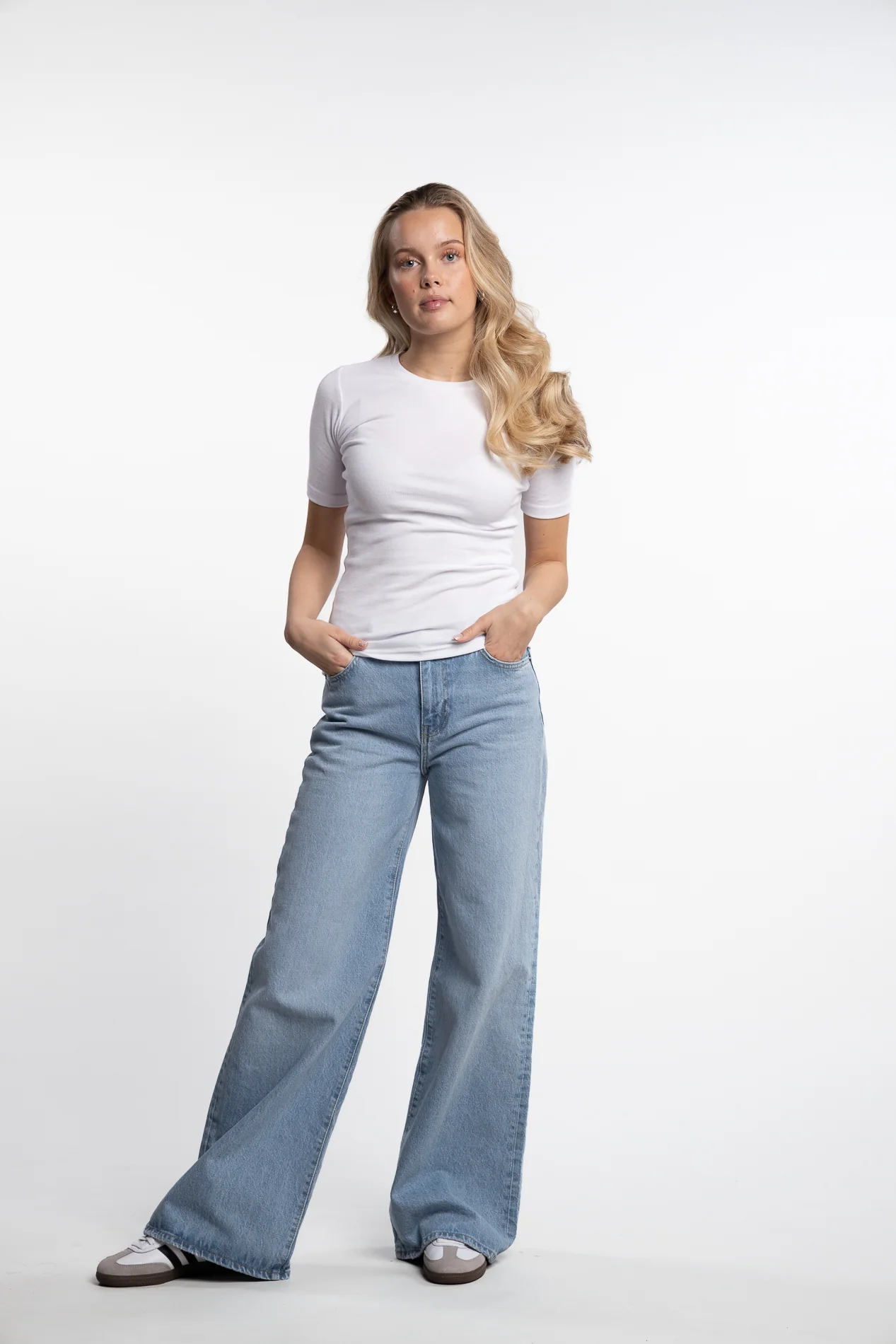Ester ss- White - Image 5