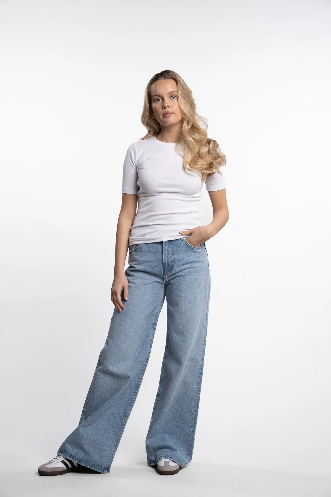 Ester ss- White - Image 6