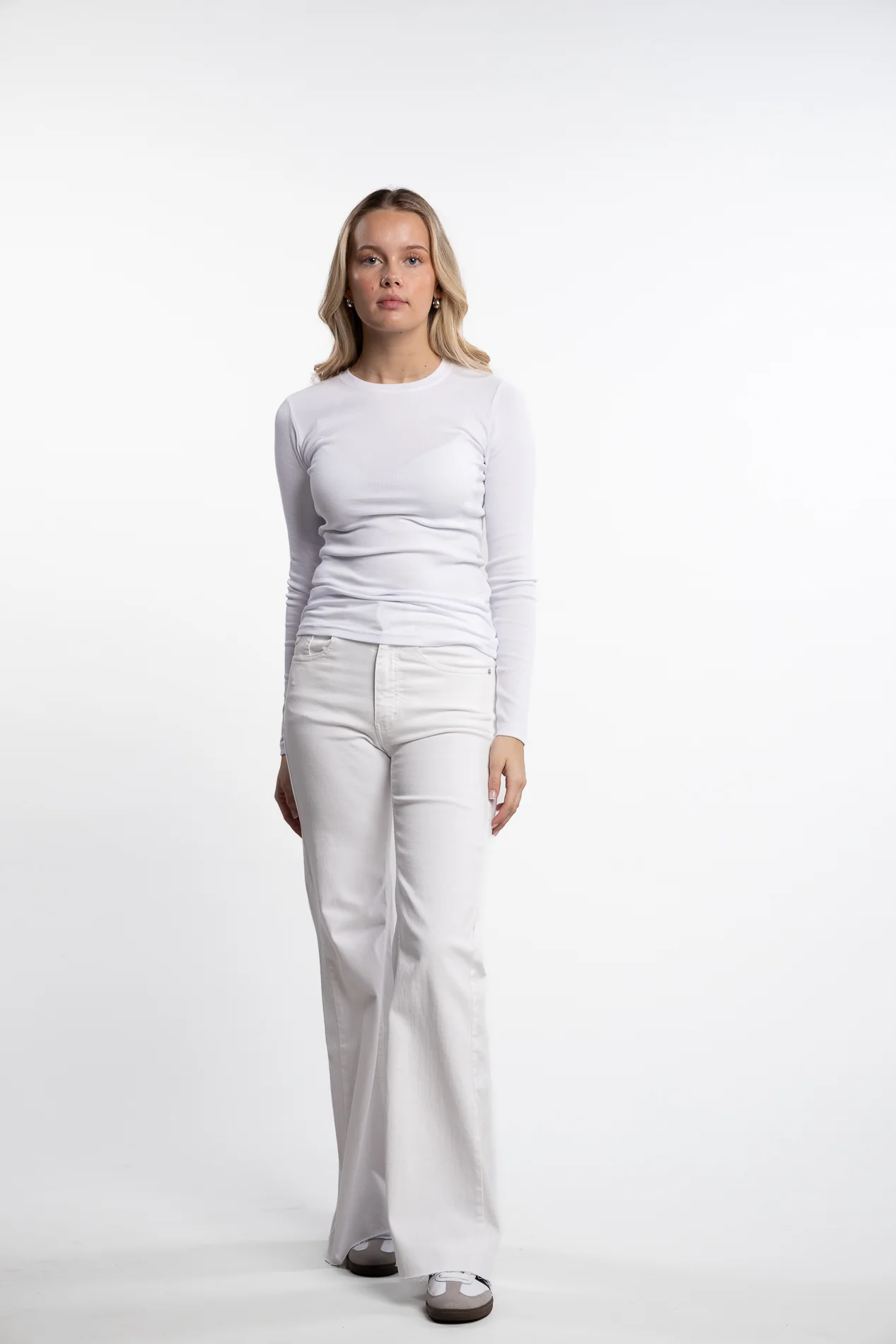 Alexa LS 7542- White - Image 2