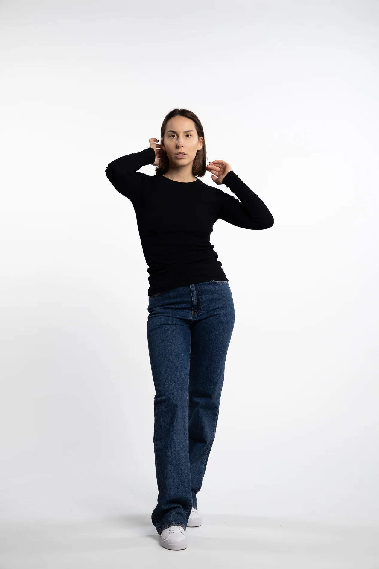 Alexa LS 7542- Black - Image 3
