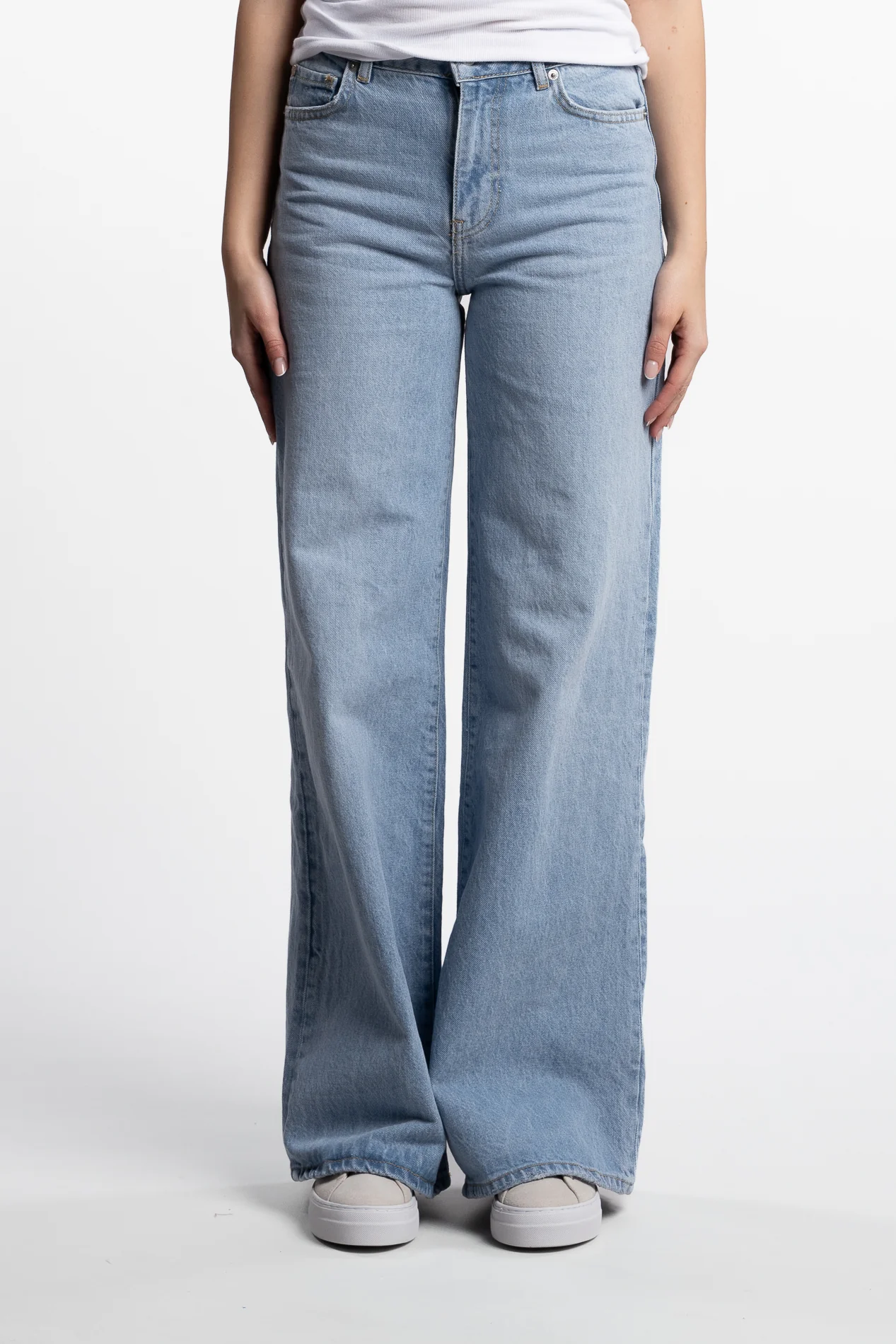 Taylor- Light Blue - Image 2