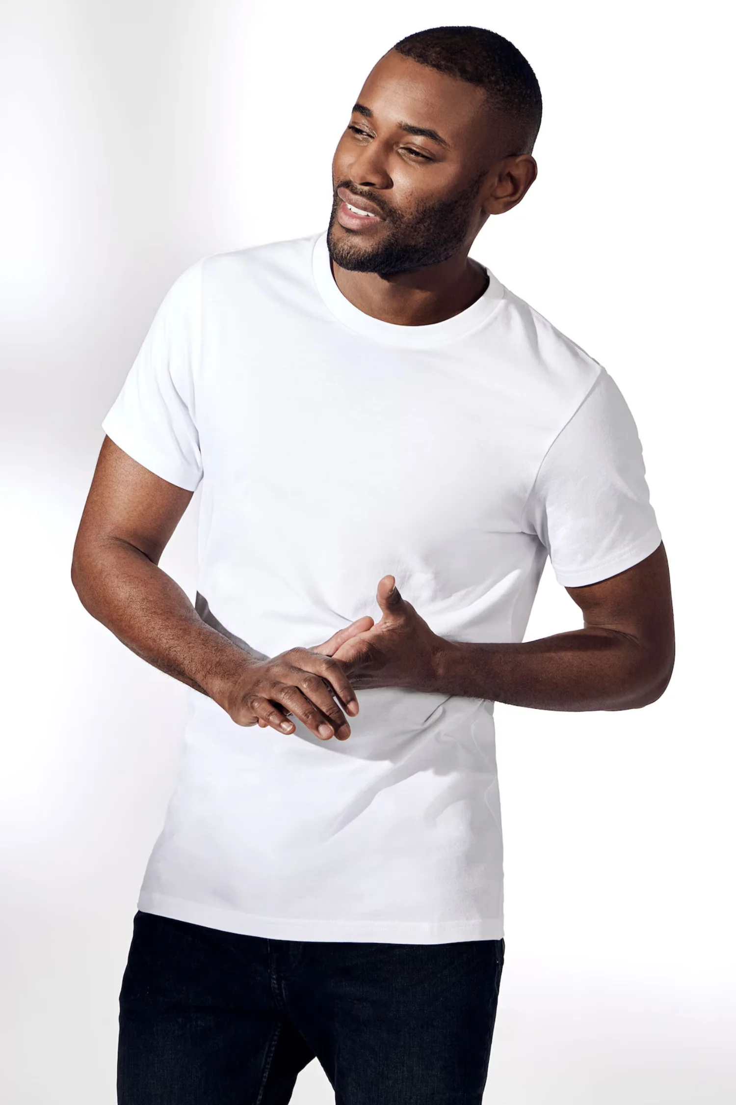Crew Neck Regular White - Image 4