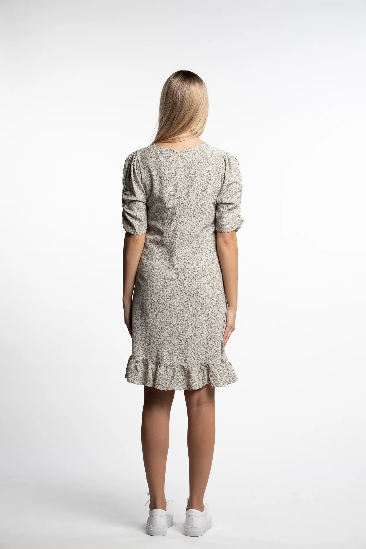 Ellen Dress- Petite Green Flower - Image 4