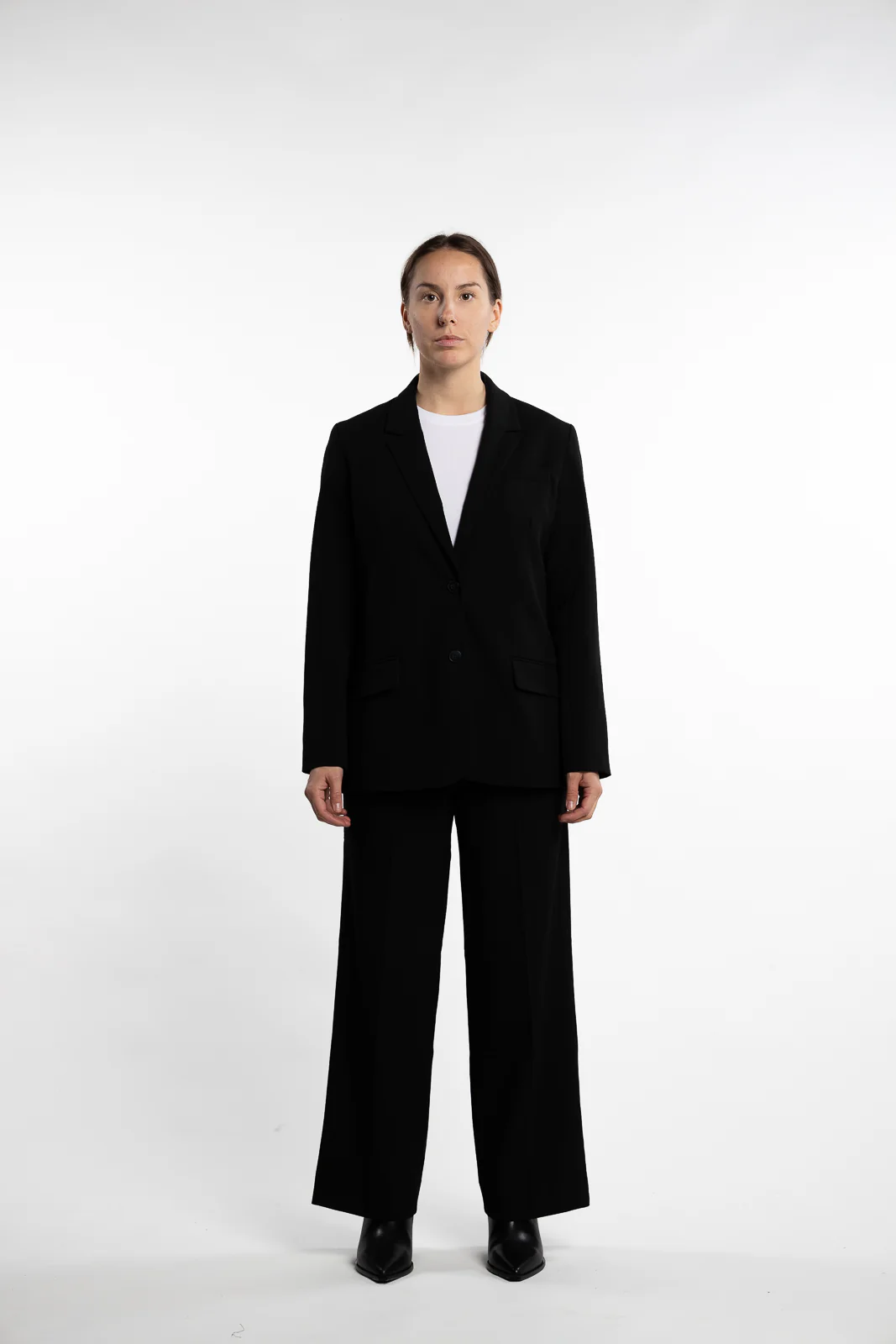 HannahFV- Black - Image 5