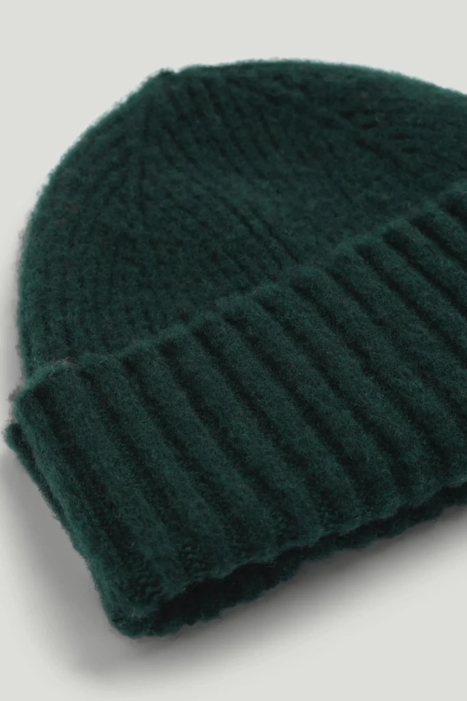 Shaggy Beanie BT Green - Image 2