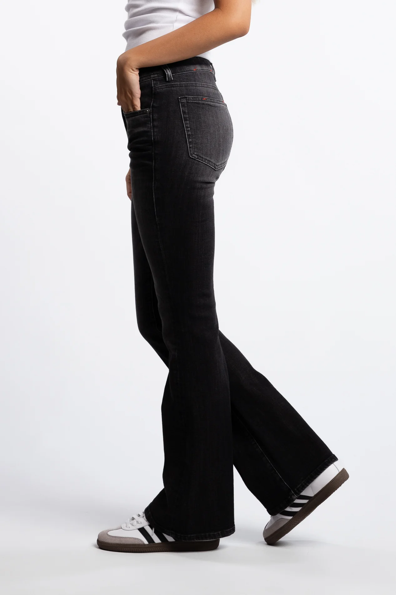 1969 D-Ebbey- 09L98 Black/Dark grey - Image 2