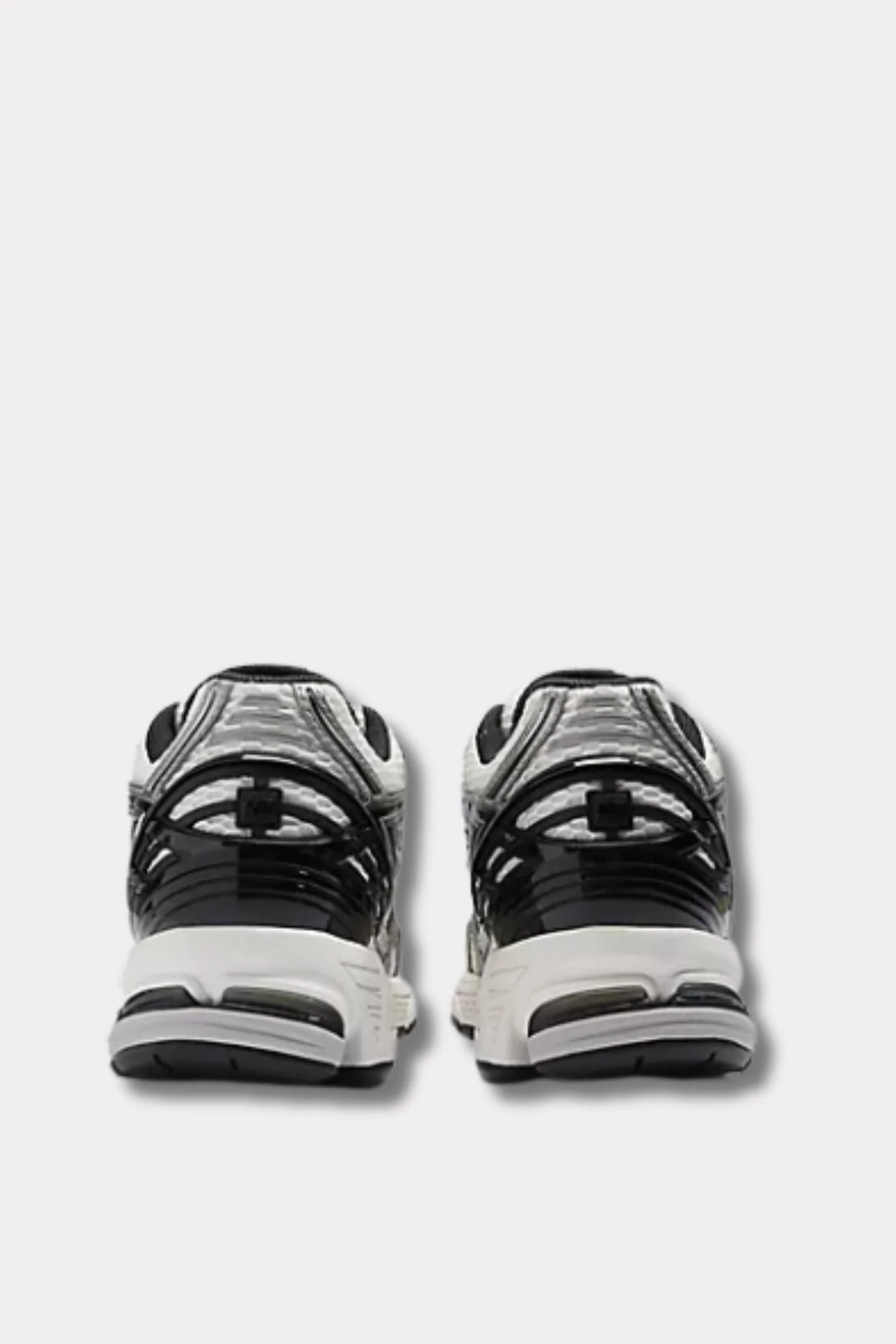 M1906- Silver Metallic/ Black/ Sea Salt - Image 5