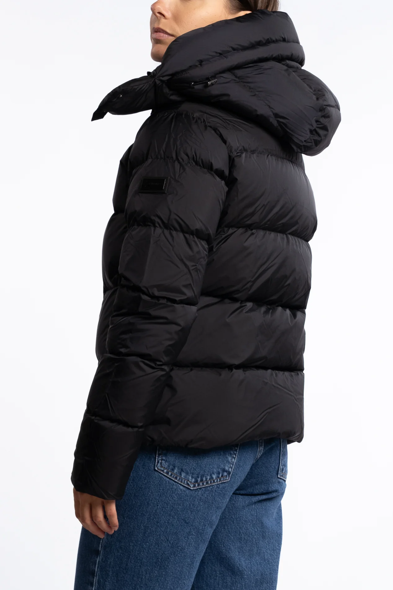 Stella - Black - Image 2