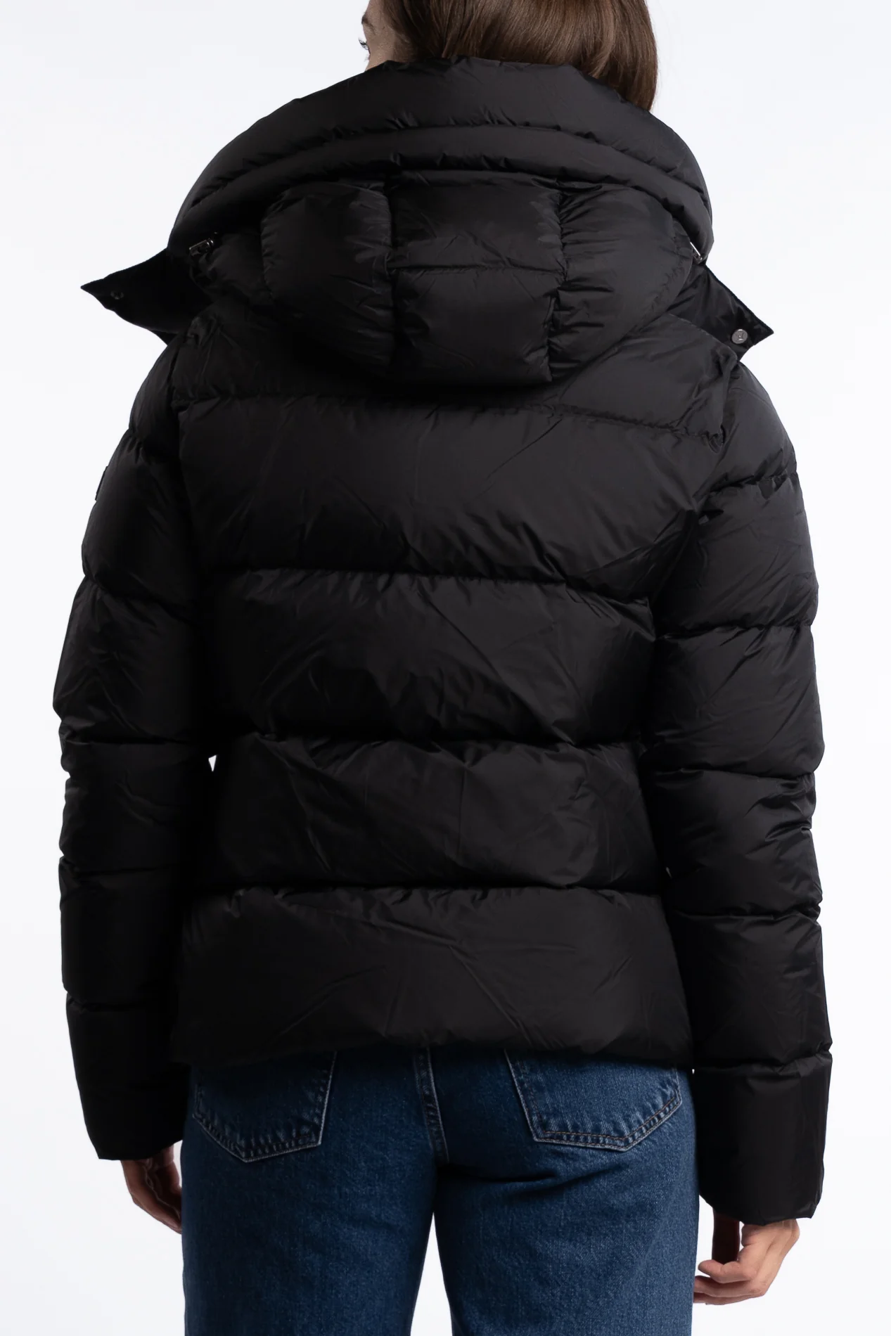 Stella - Black - Image 3