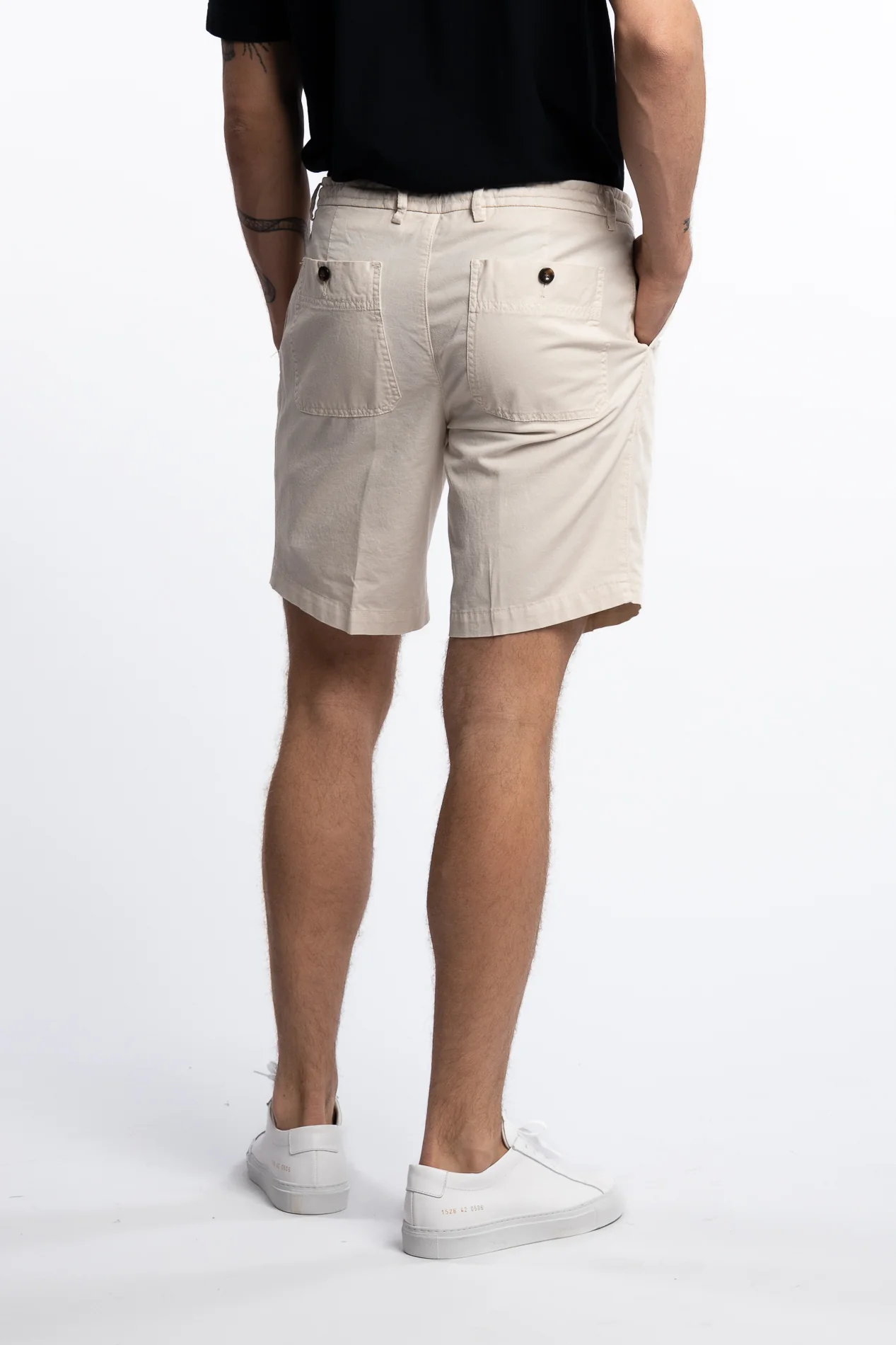 Capri Shorts Off-White - Image 3