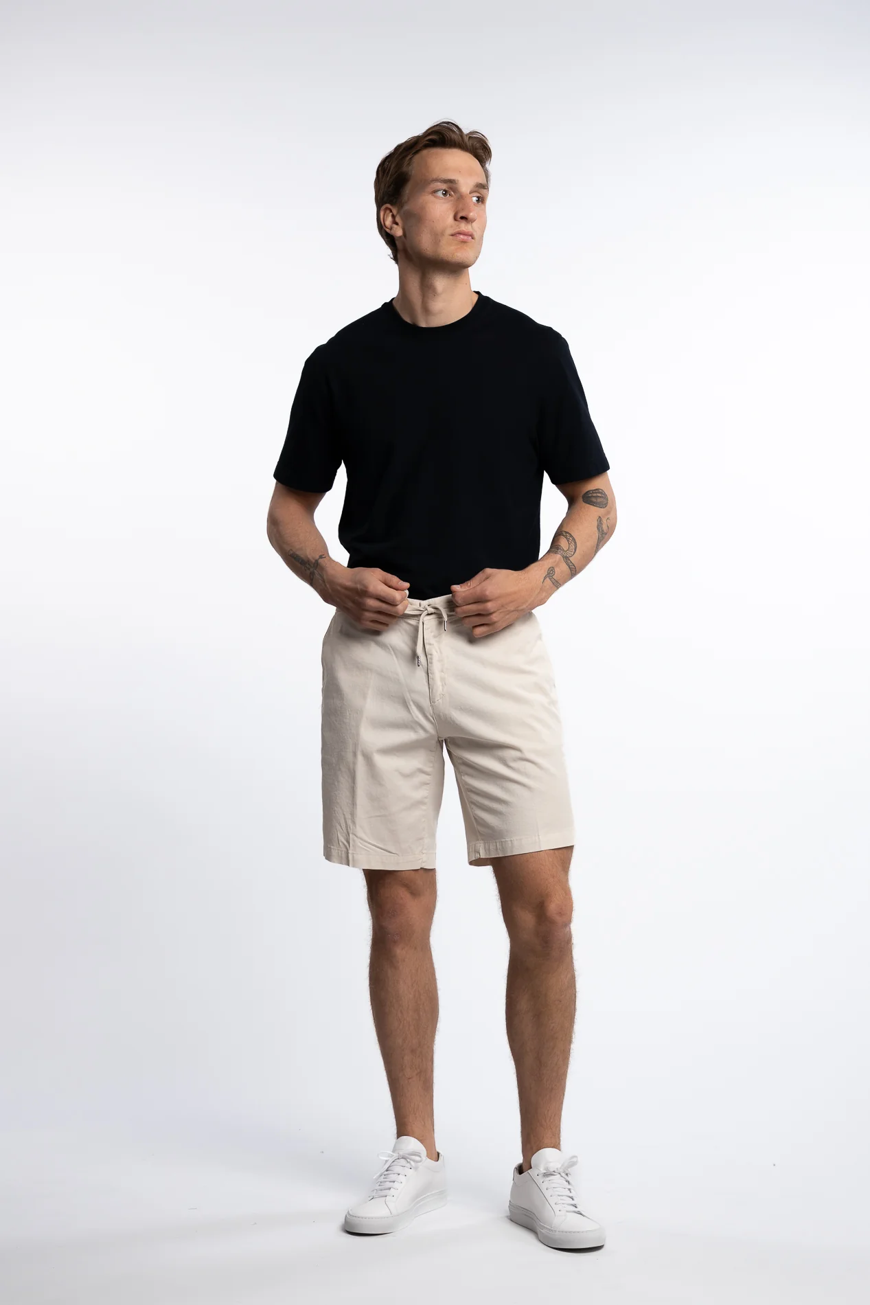 Capri Shorts Off-White - Image 4