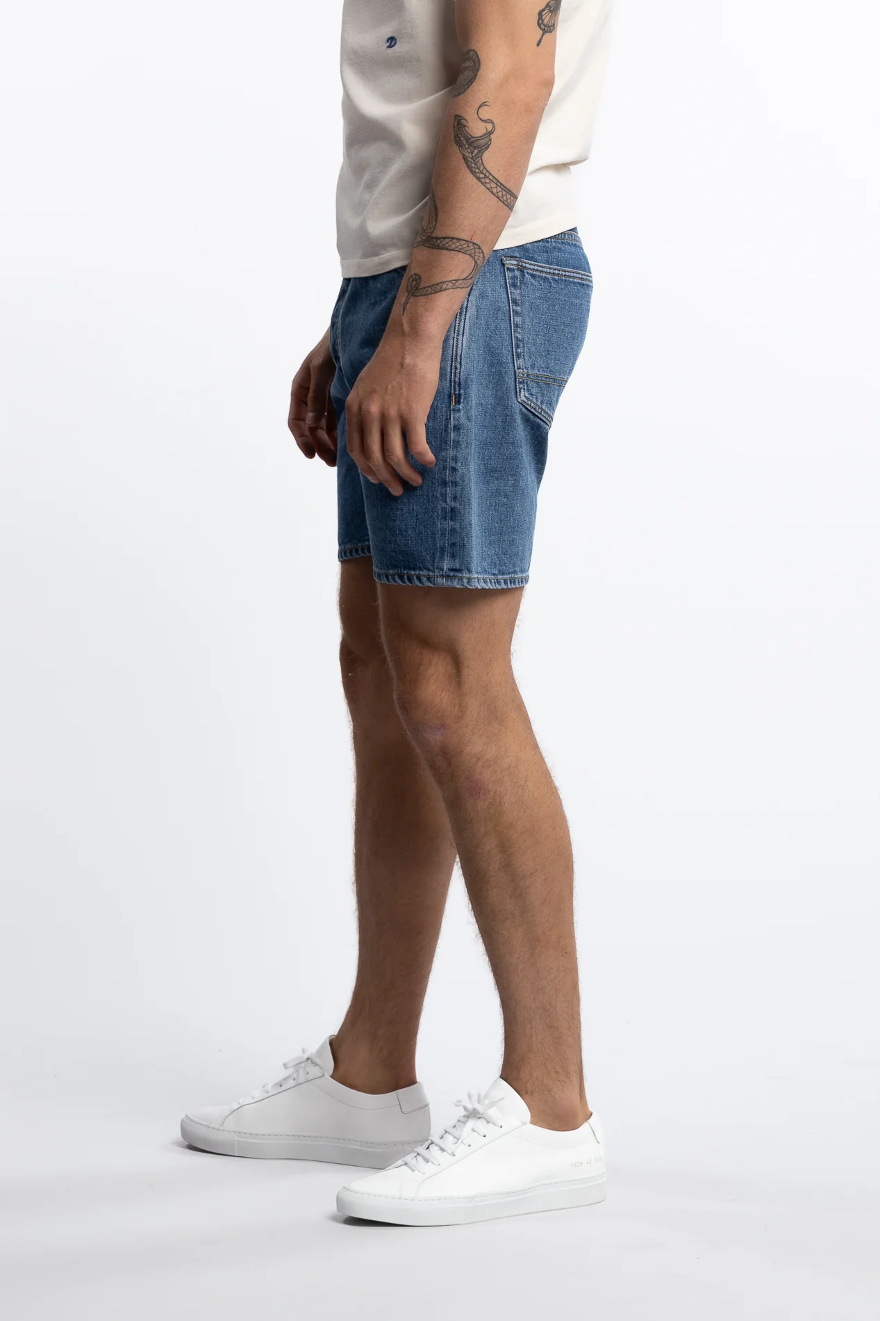 Natural Indigo 5-Pocket Short Stone Wash - Image 2
