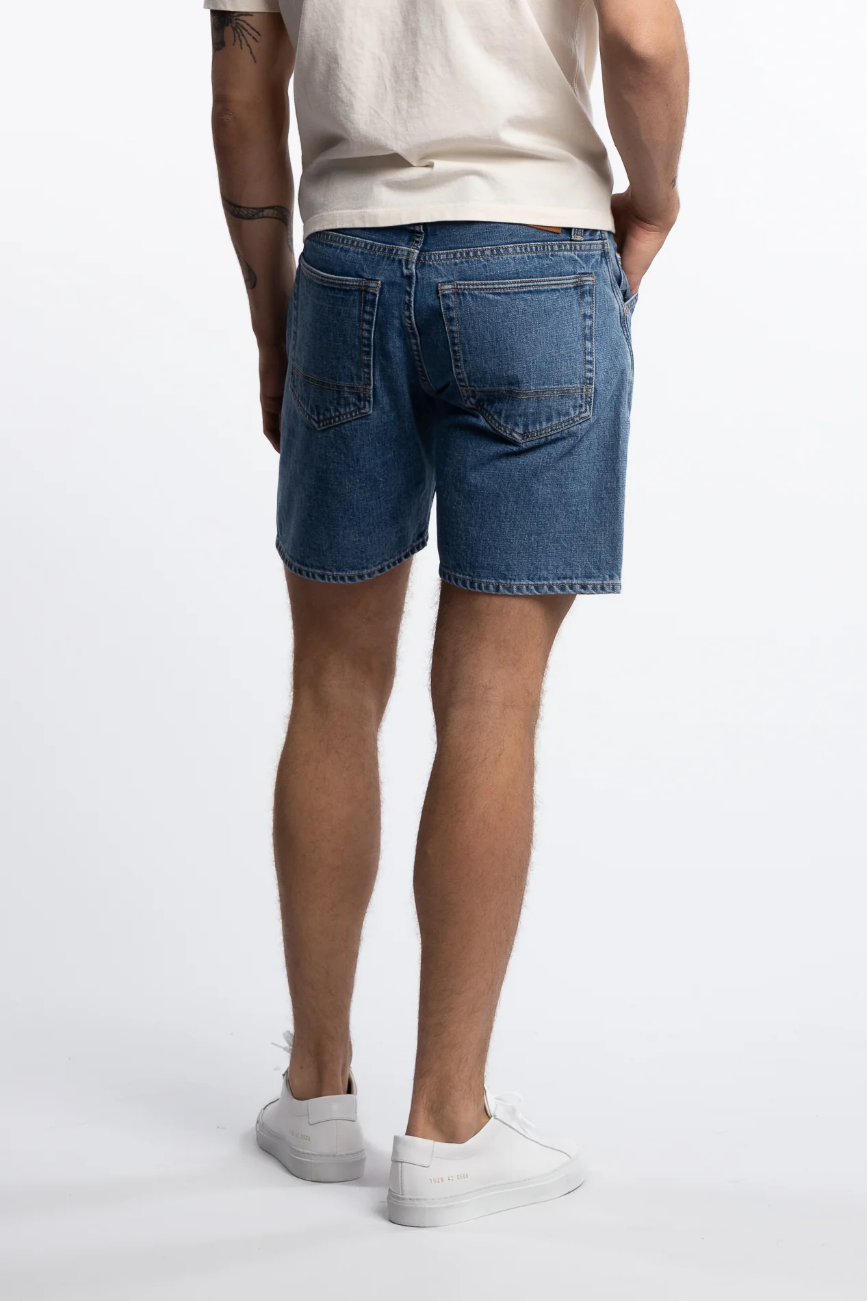 Natural Indigo 5-Pocket Short Stone Wash - Image 3