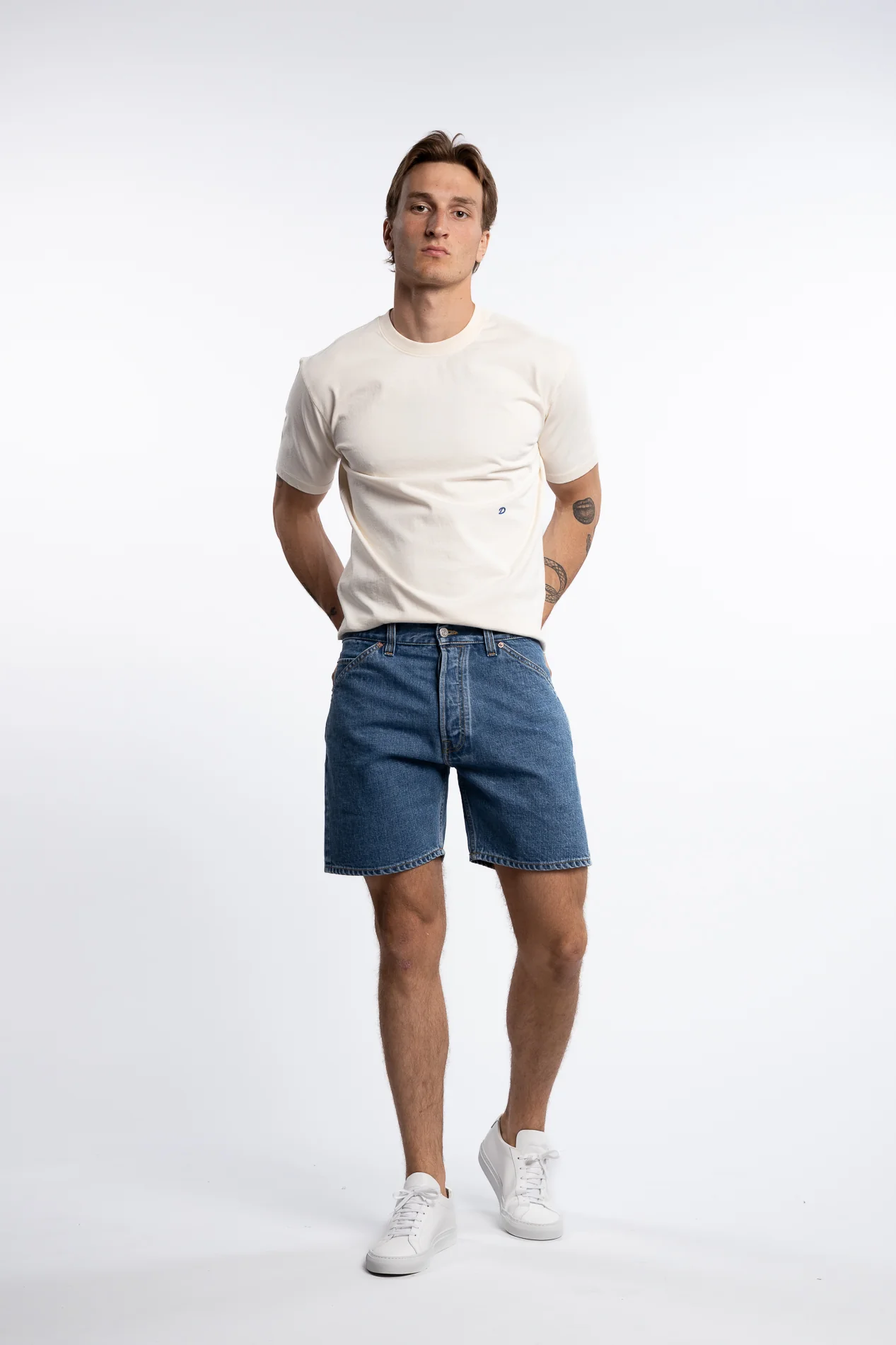 Natural Indigo 5-Pocket Short Stone Wash - Image 5
