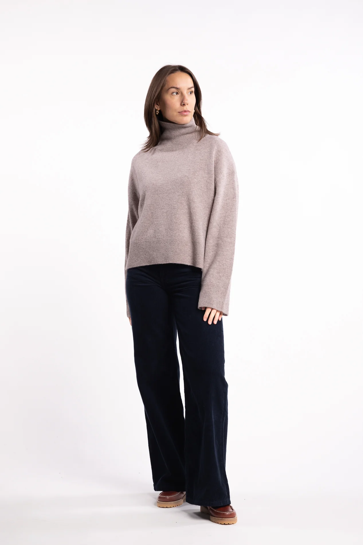 Taylor- black - Image 6
