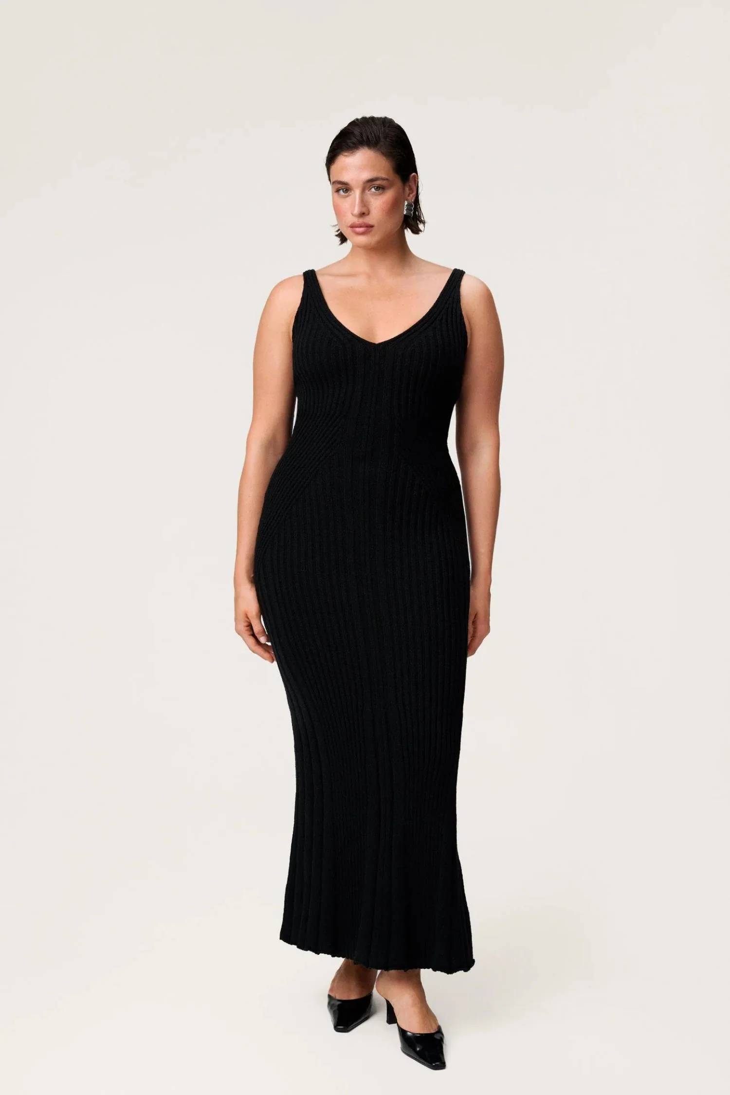 Lugo Slip Dress- Black - Image 10