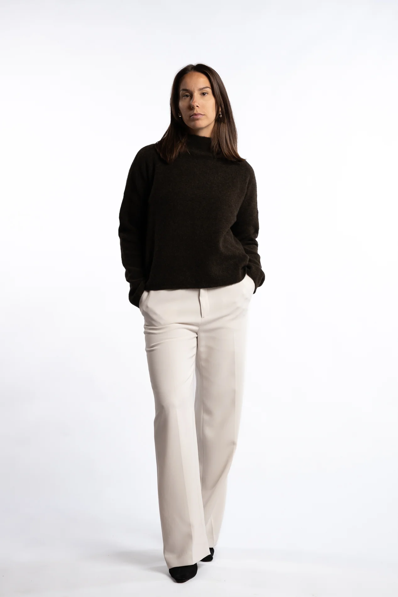 Mika Yak Funnelneck Sweater- Dark khaki green - Image 6