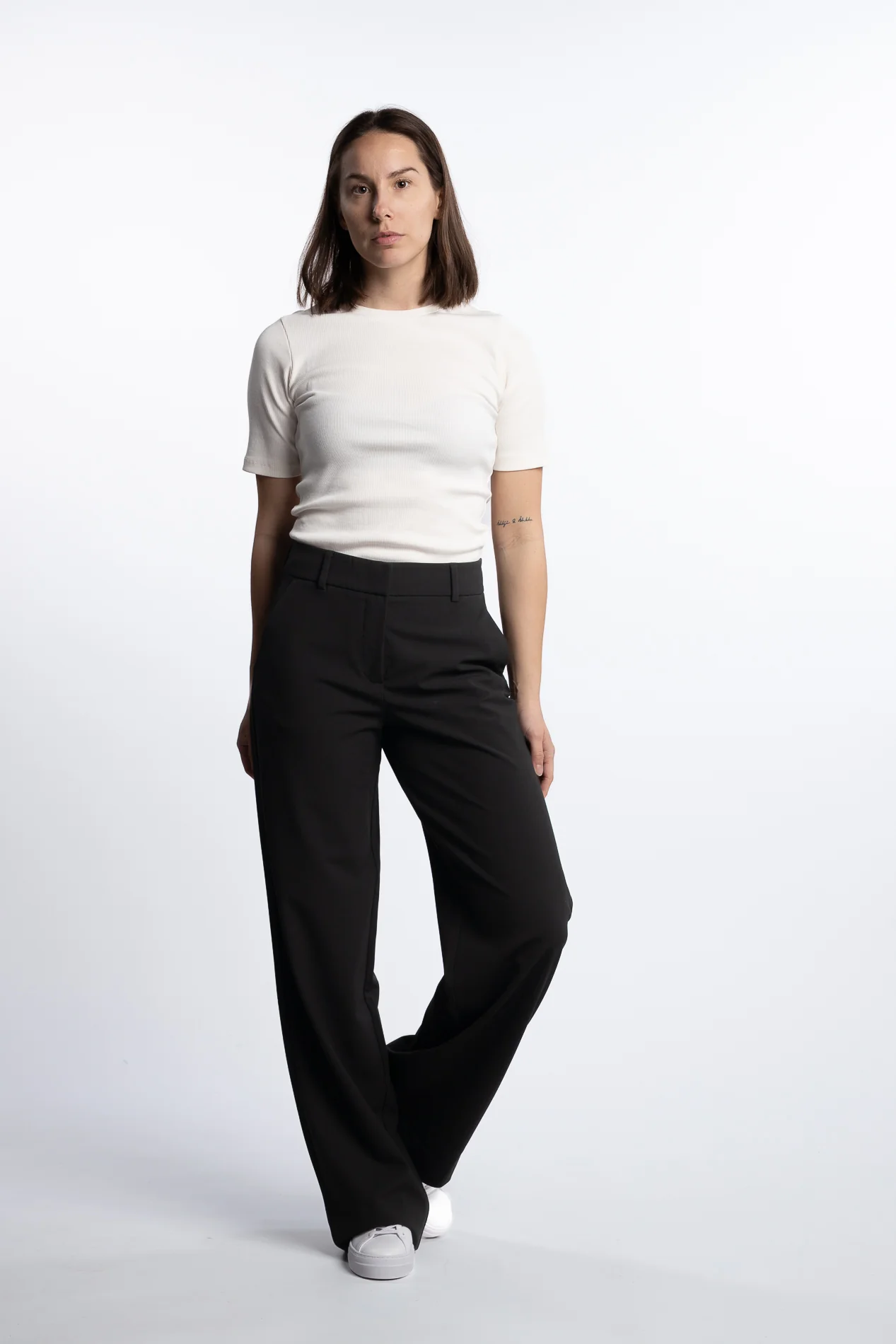 DenaFV Regular - Black - Image 5