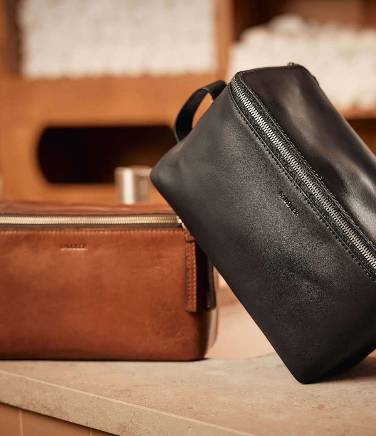 Barolo Toilet Bag Black - Image 4