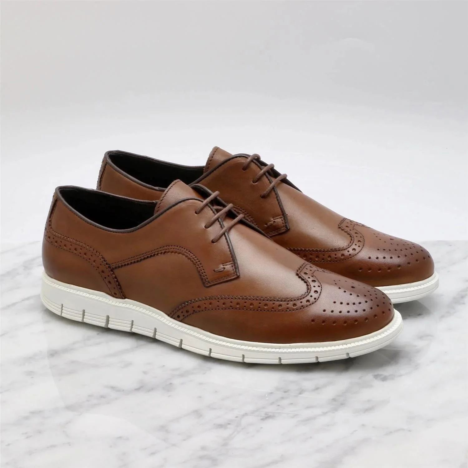 Sport C Brogue Cognac - Image 2
