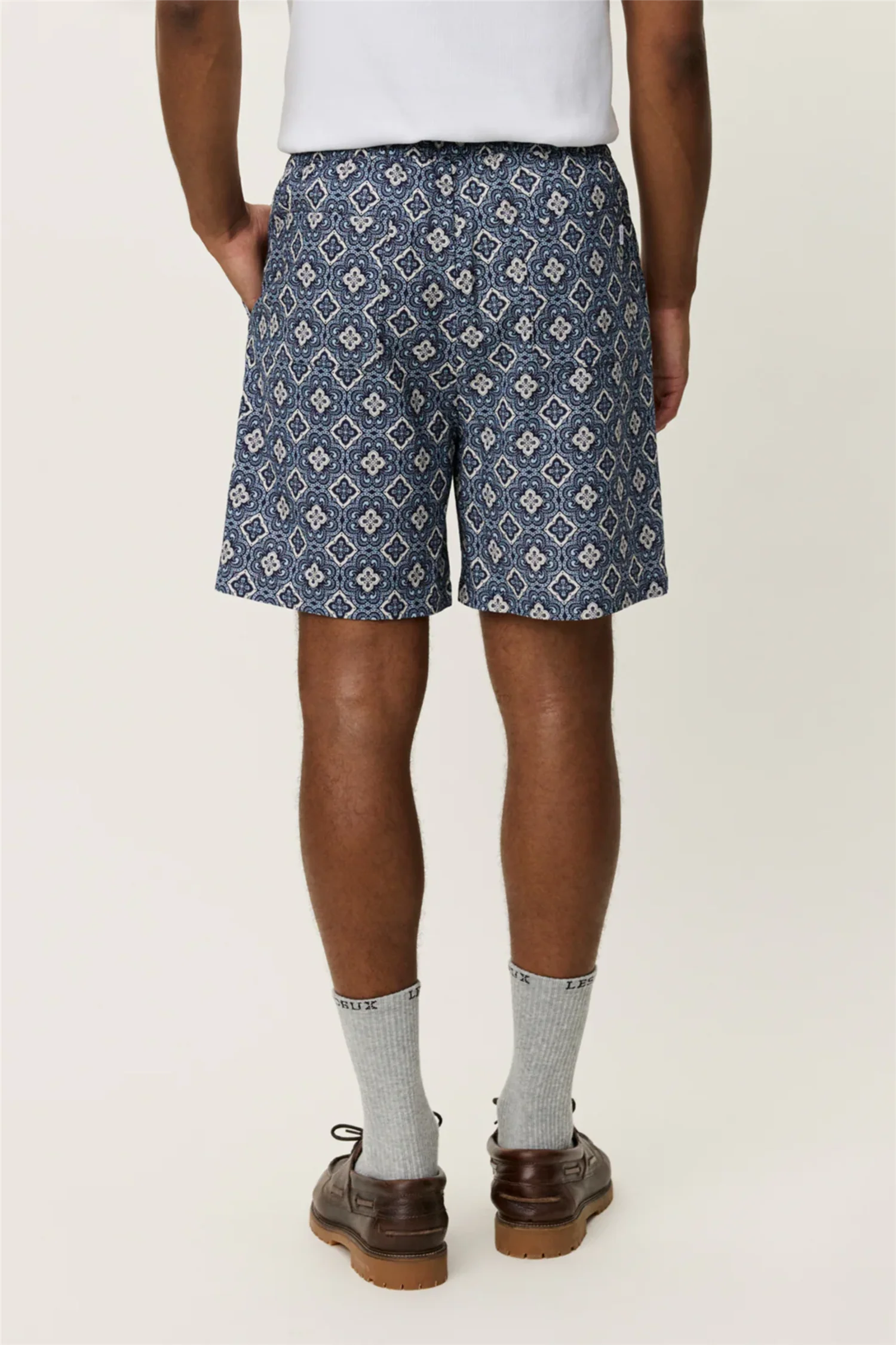 Harry Arabesque AOP Shorts Blue Fog - Image 4