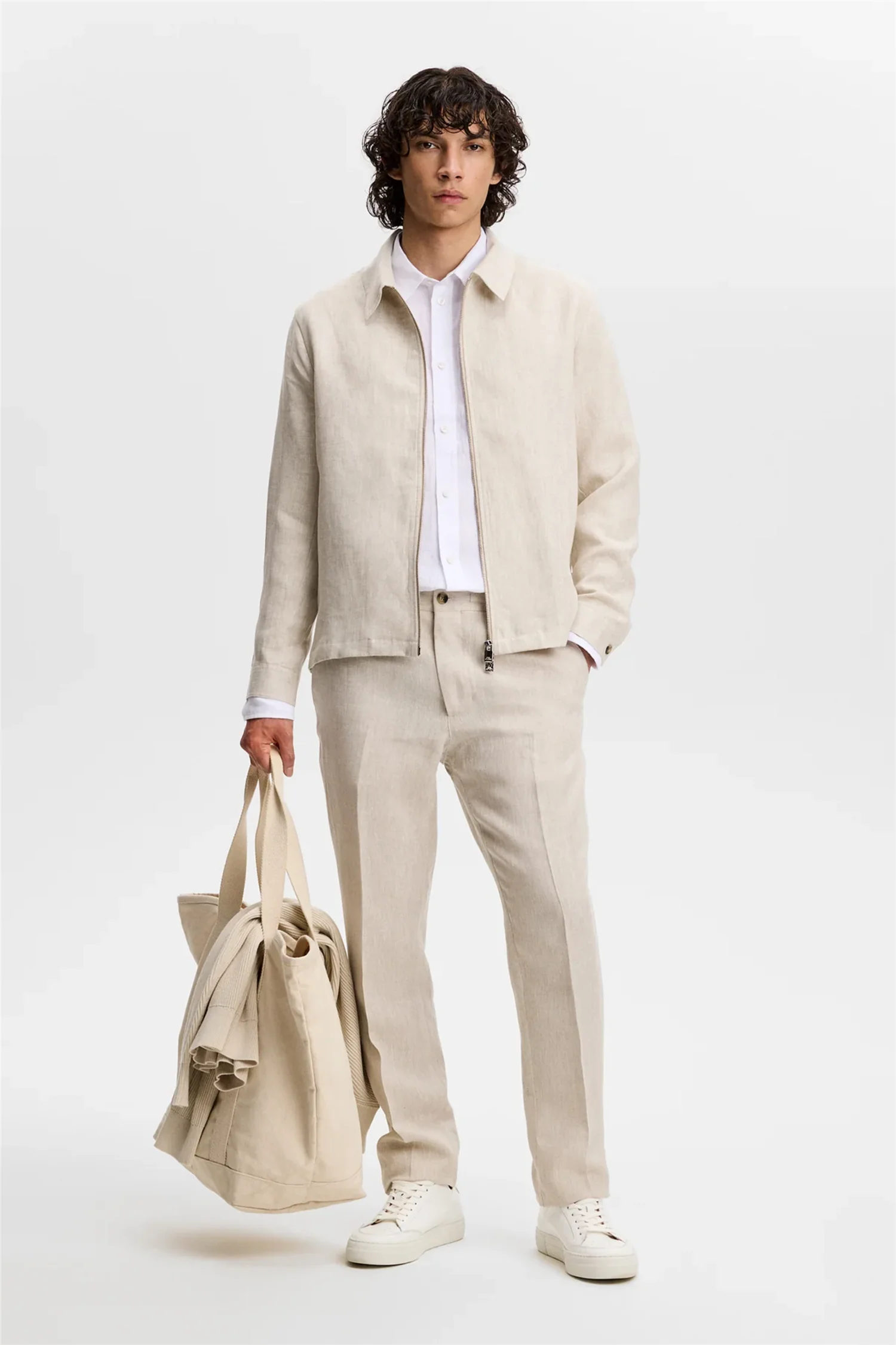 Julius Drape Linen Overshirt Moonbeam - Image 2