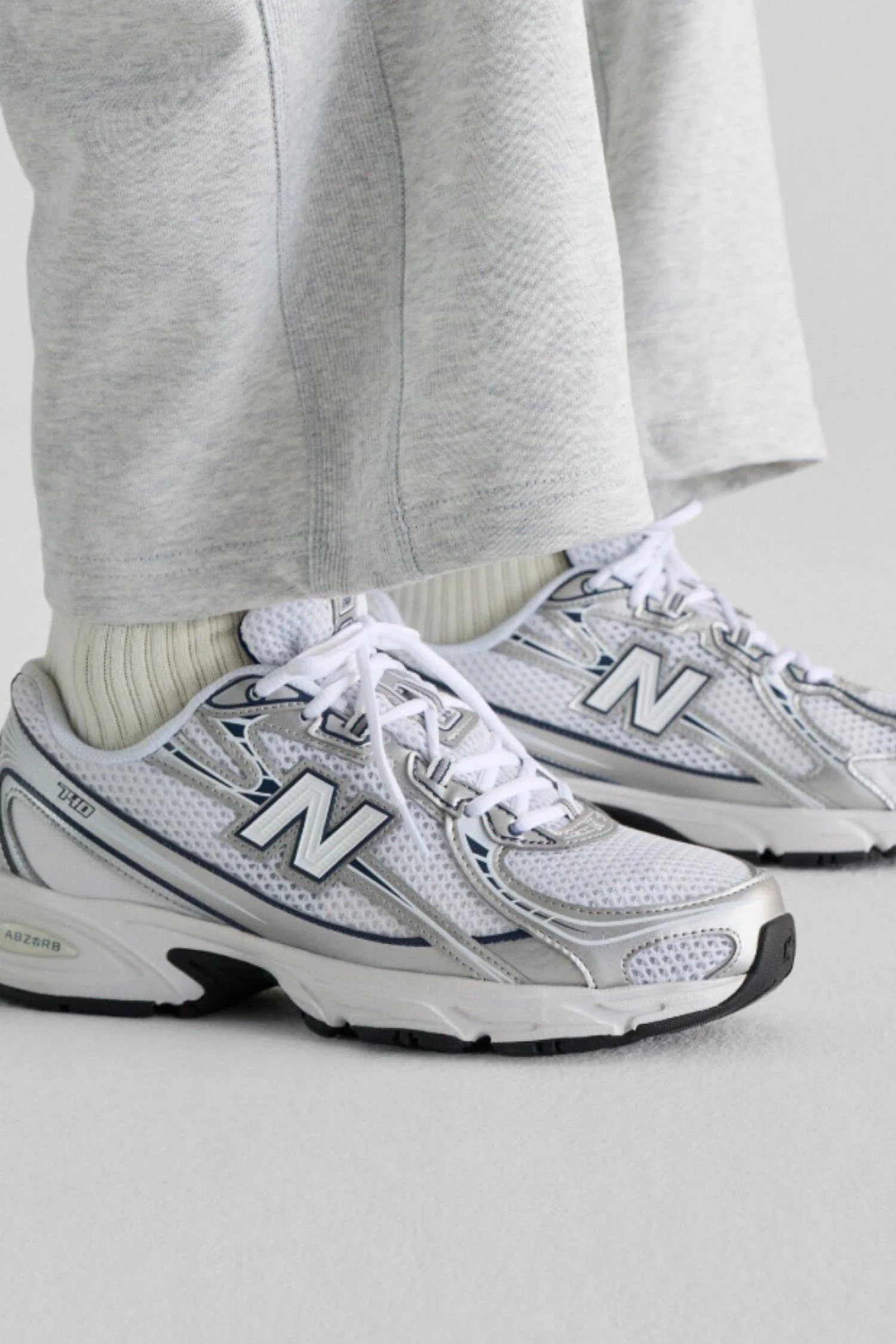U 740 WN2- NB Navy /White /Shadow Grey - Image 7