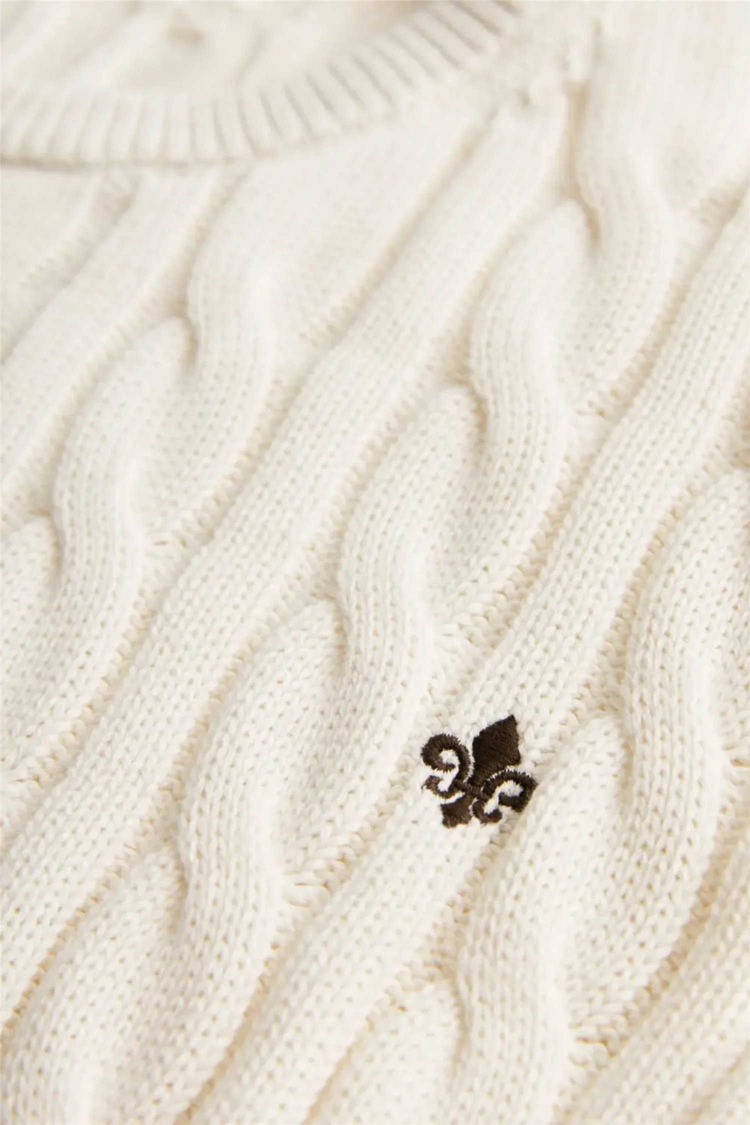Ethan Cable Oneck Off White - Image 4