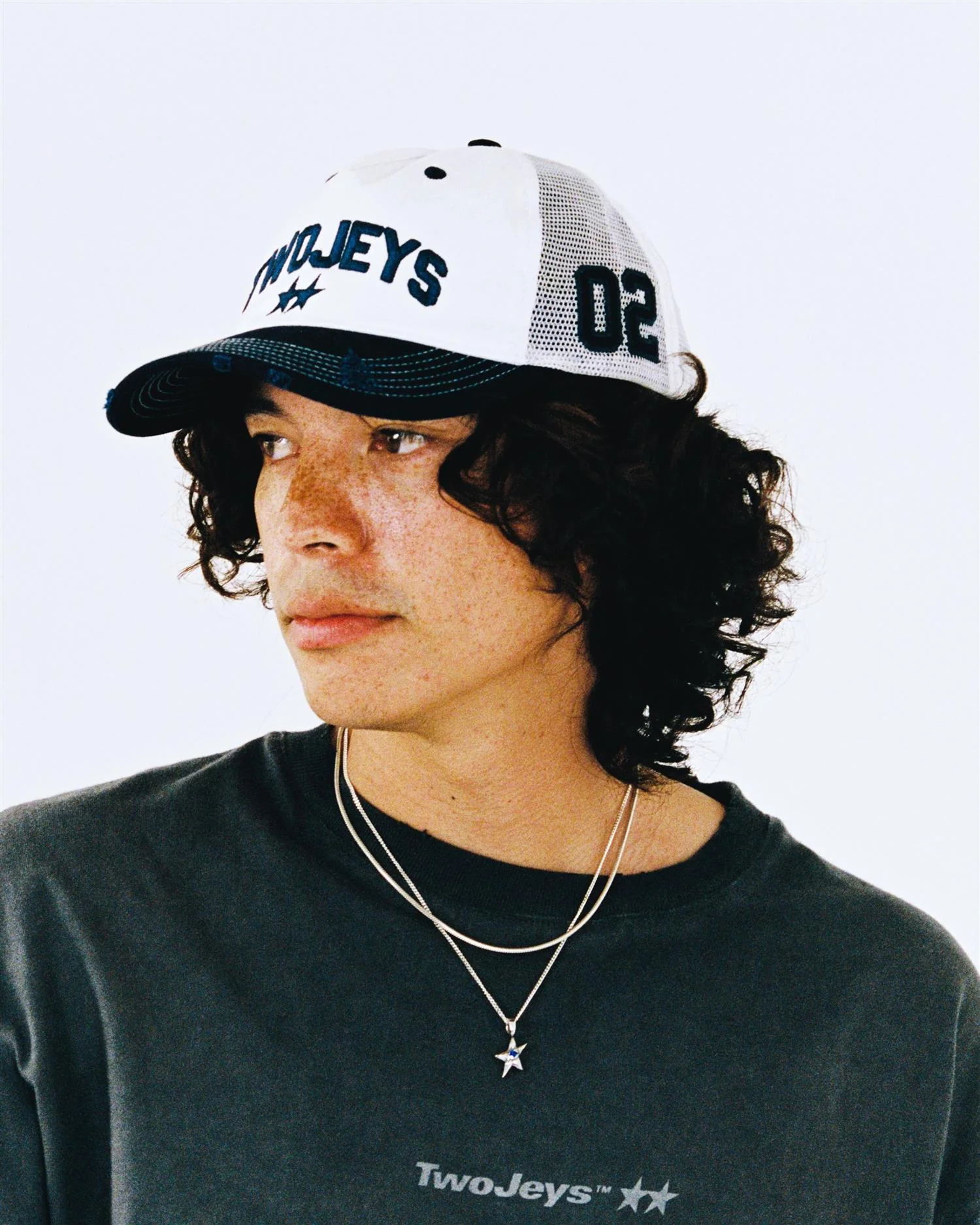 Icon Trucker White - Image 3