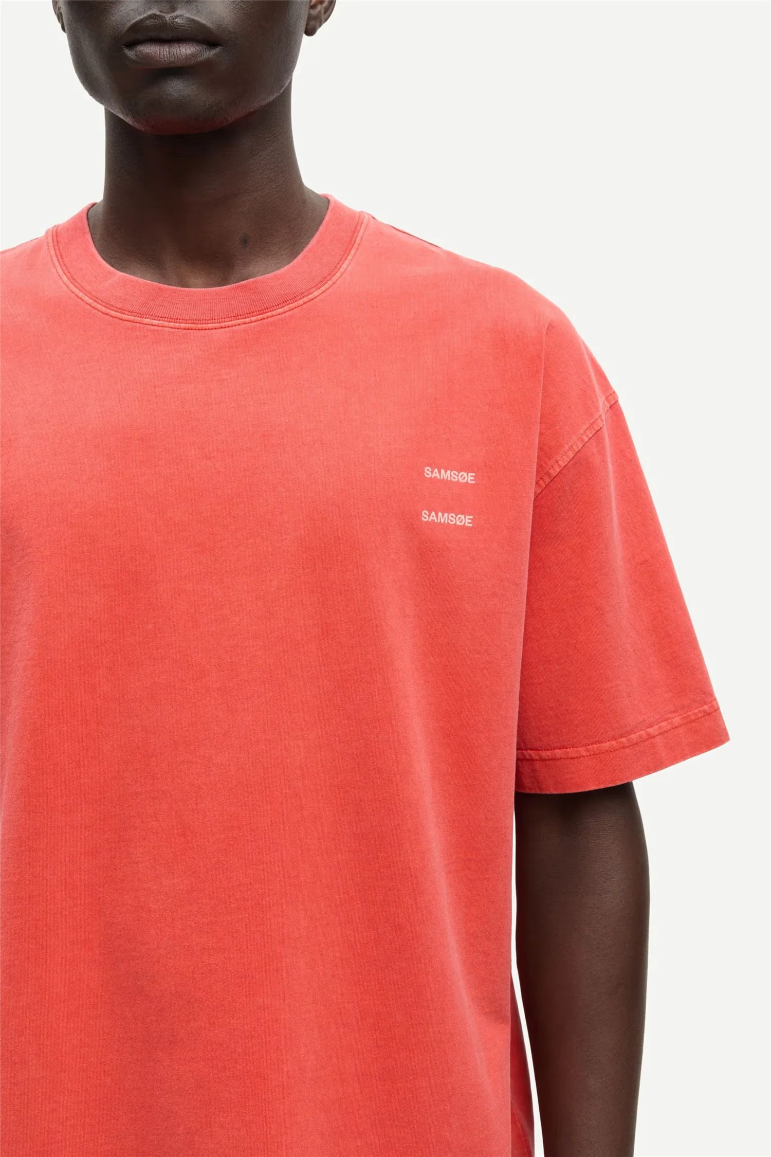 Sajoel T-shirt Aurora Red - Image 4