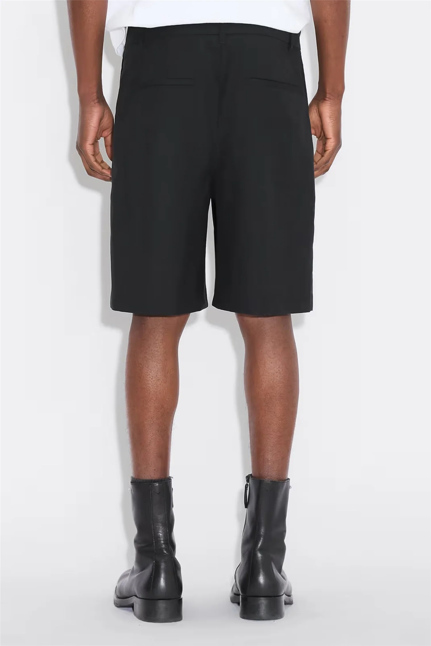 Wool Pleat Shorts Black - Image 3