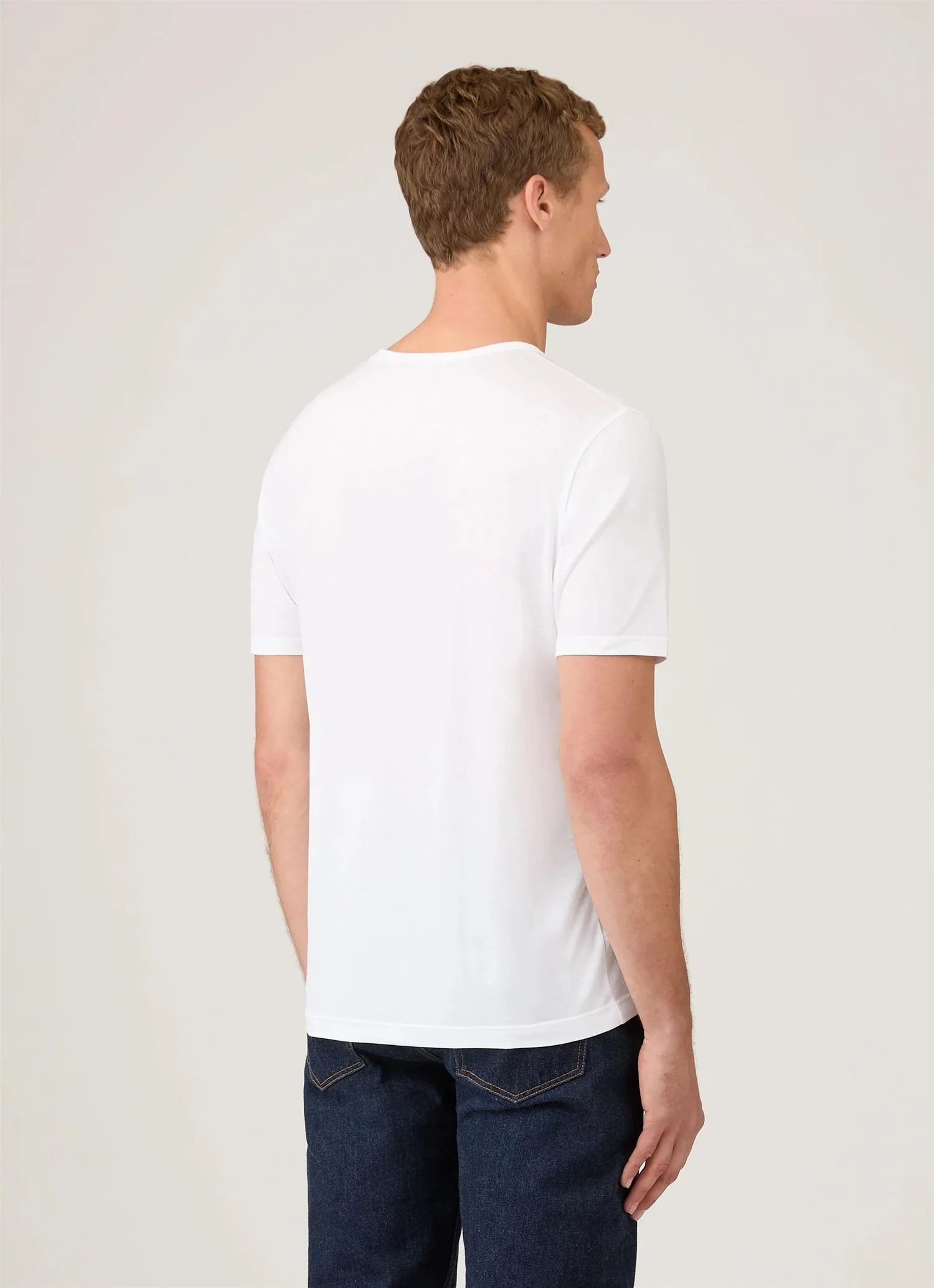 Classic T-Shirt White - Image 5