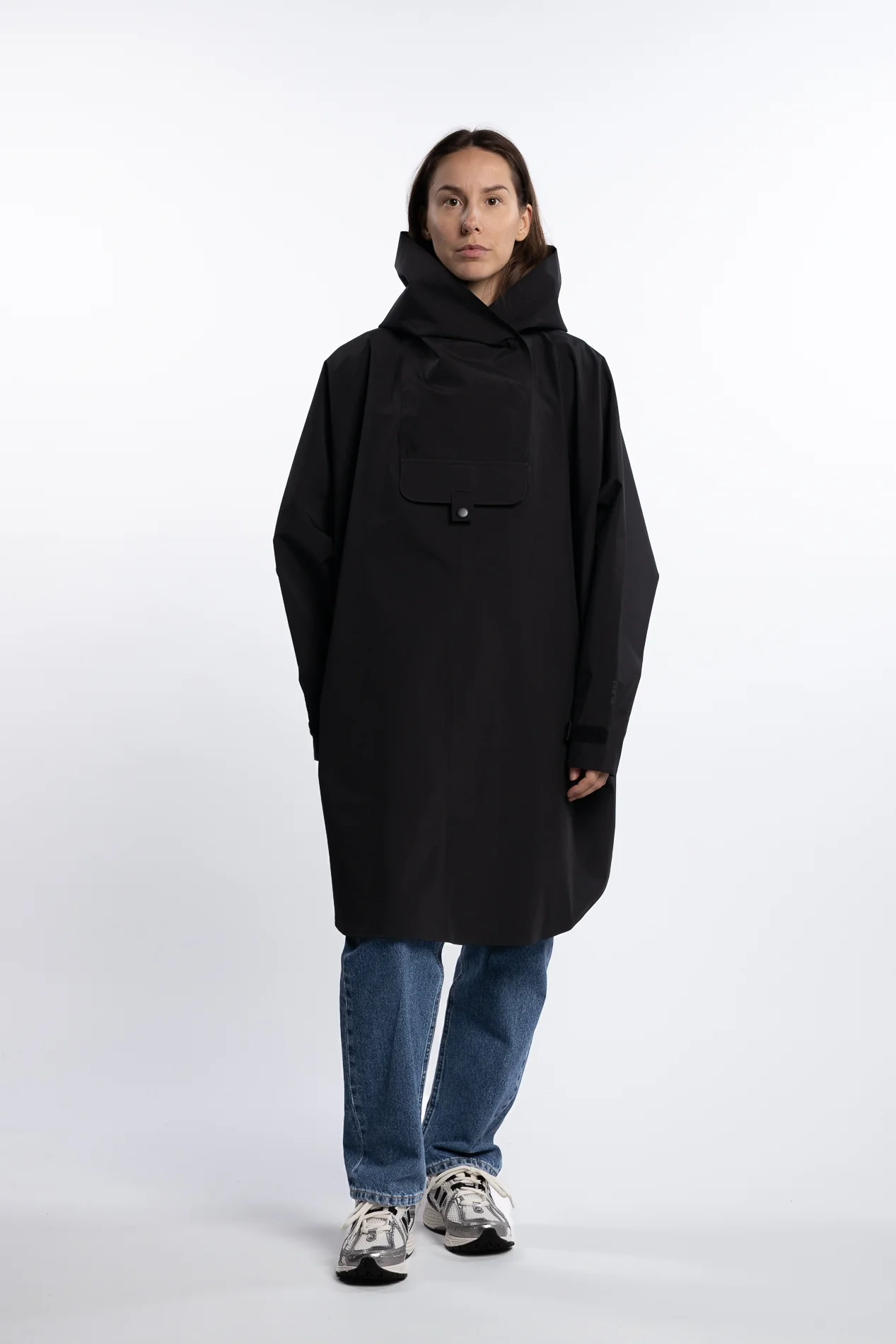 Bergen- Black - Image 2