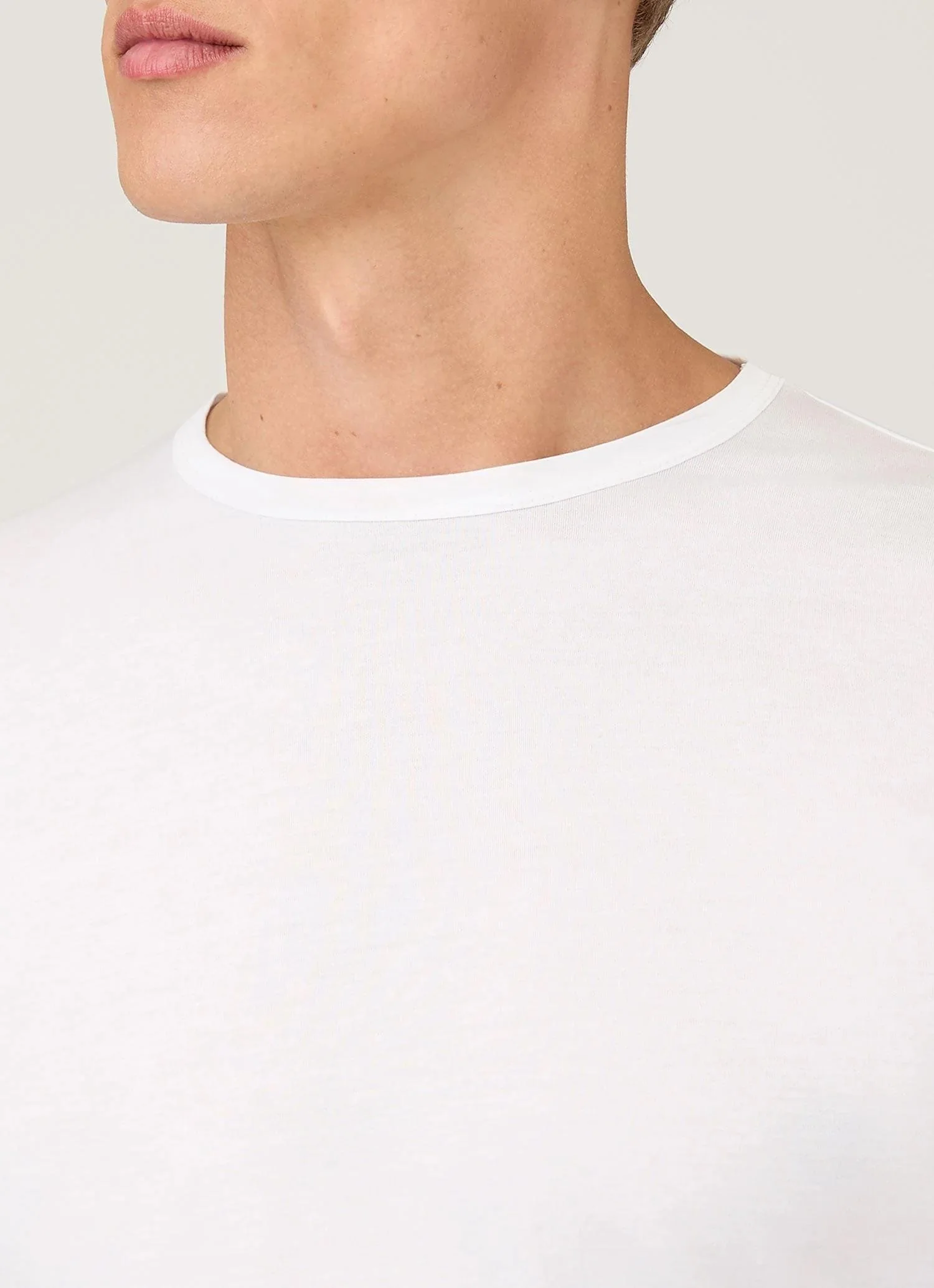 Long Sleeve Classic T-Shirt White - Image 6