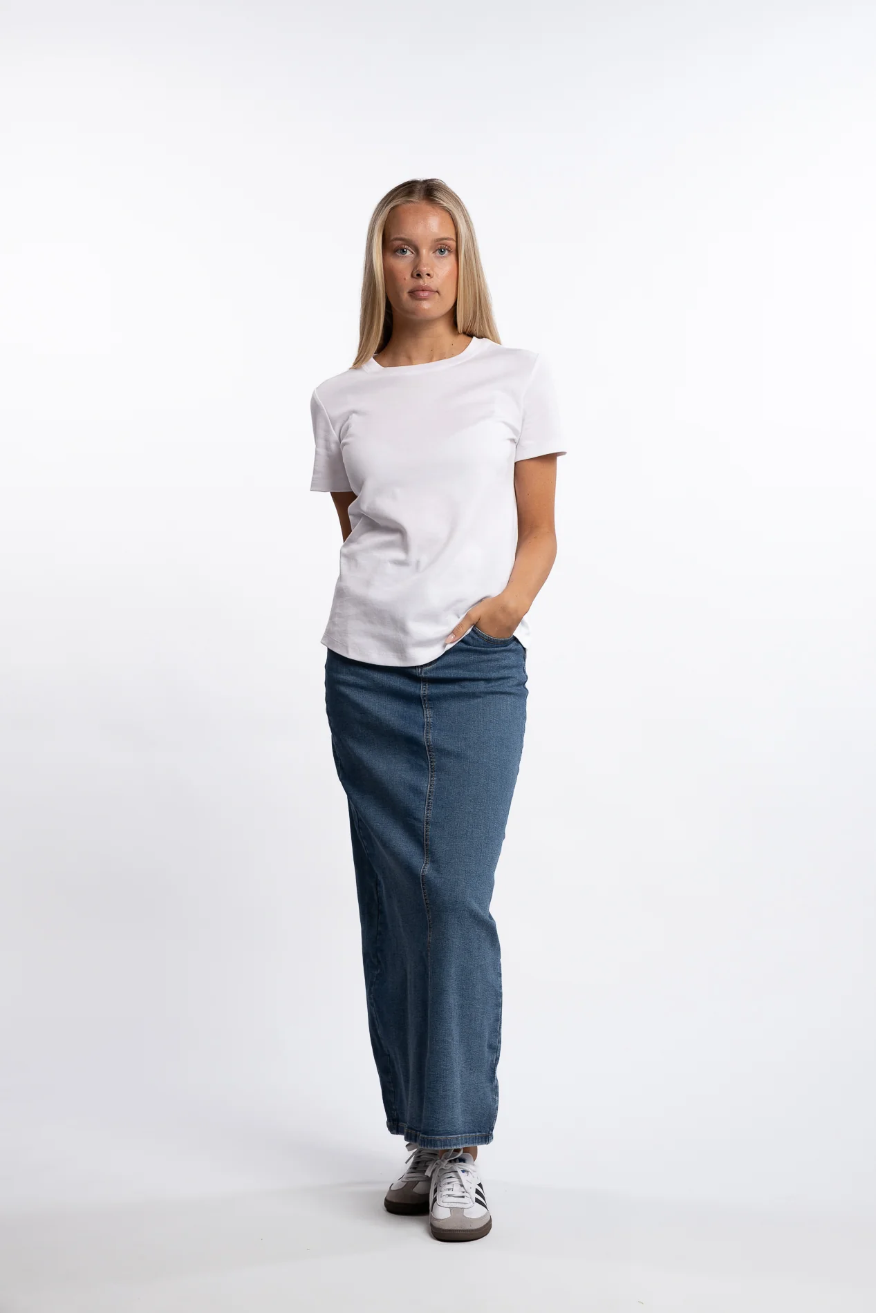 Kiari Tee- White - Image 3