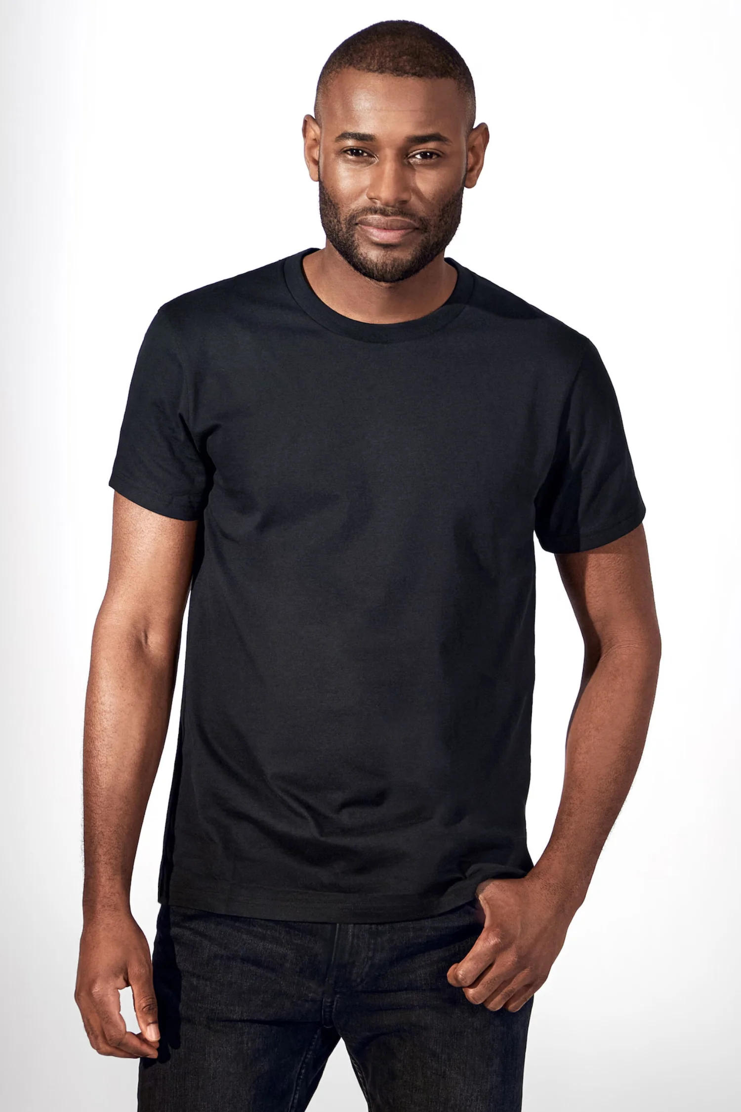 Crew Neck Regular Black - Image 2