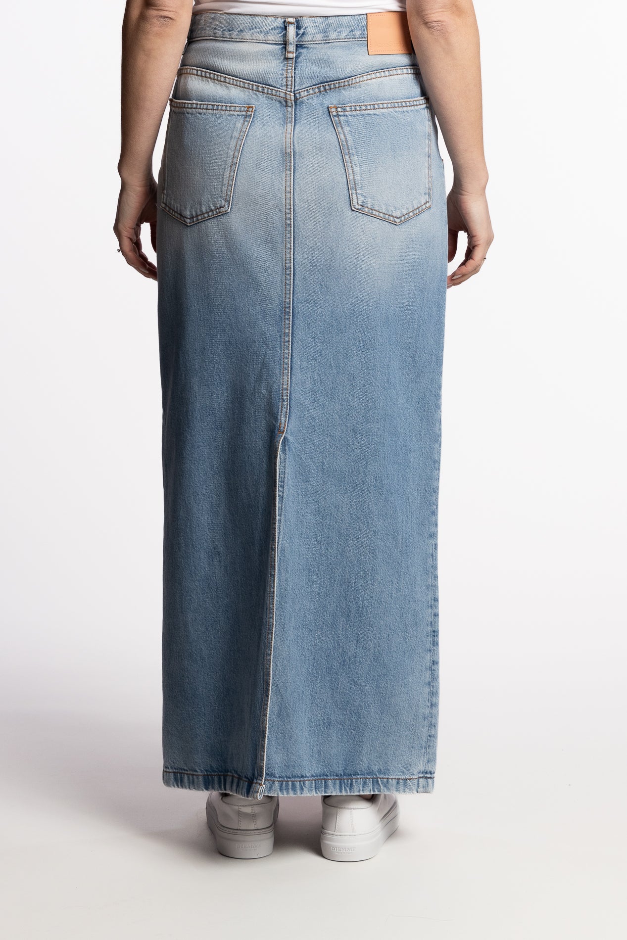 Mid-length Denim skirt- Light Blue - Image 3