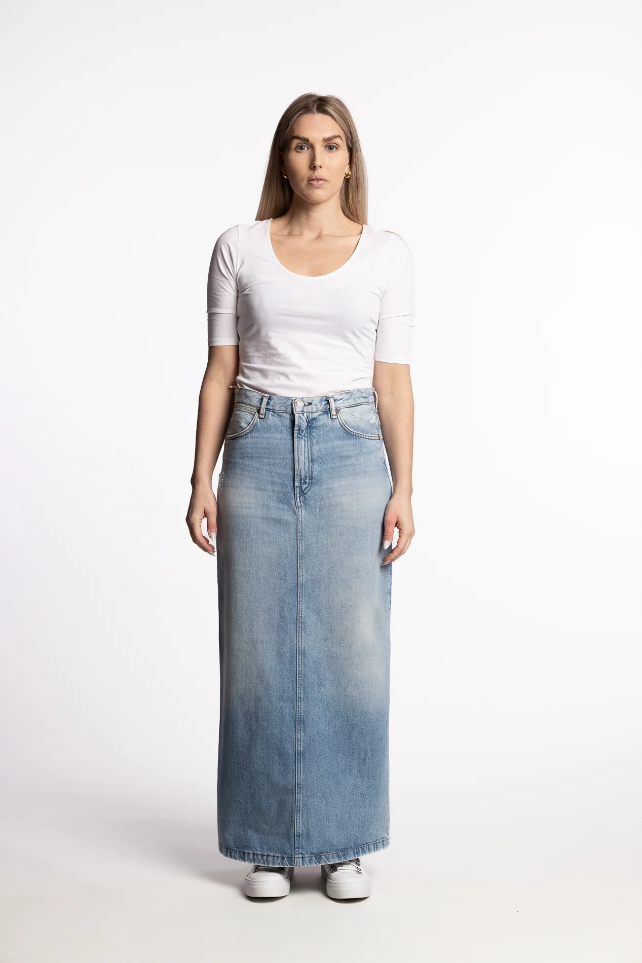 Mid-length Denim skirt- Light Blue - Image 4