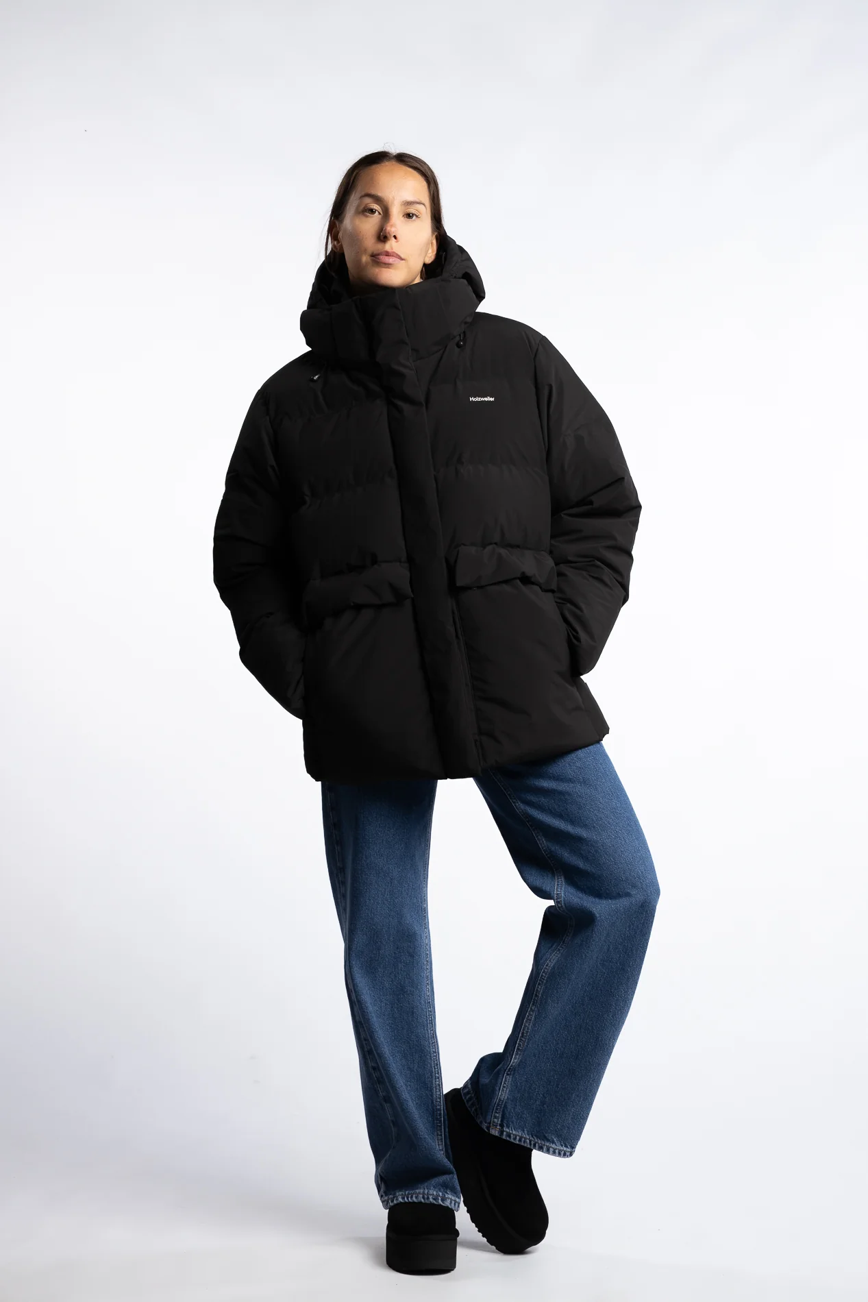 Besseggen Down Jacket- Black - Image 4