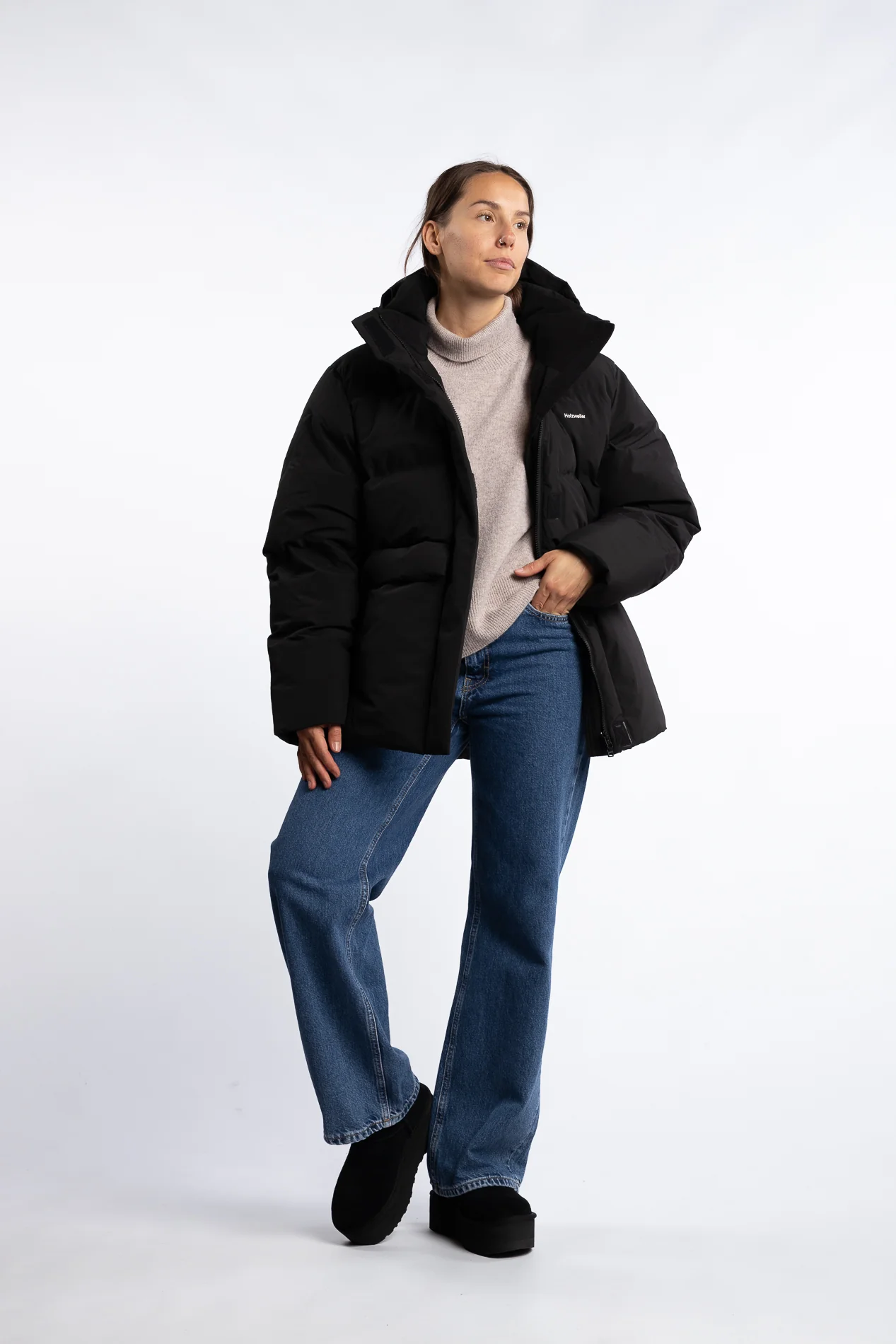 Besseggen Down Jacket- Black - Image 6
