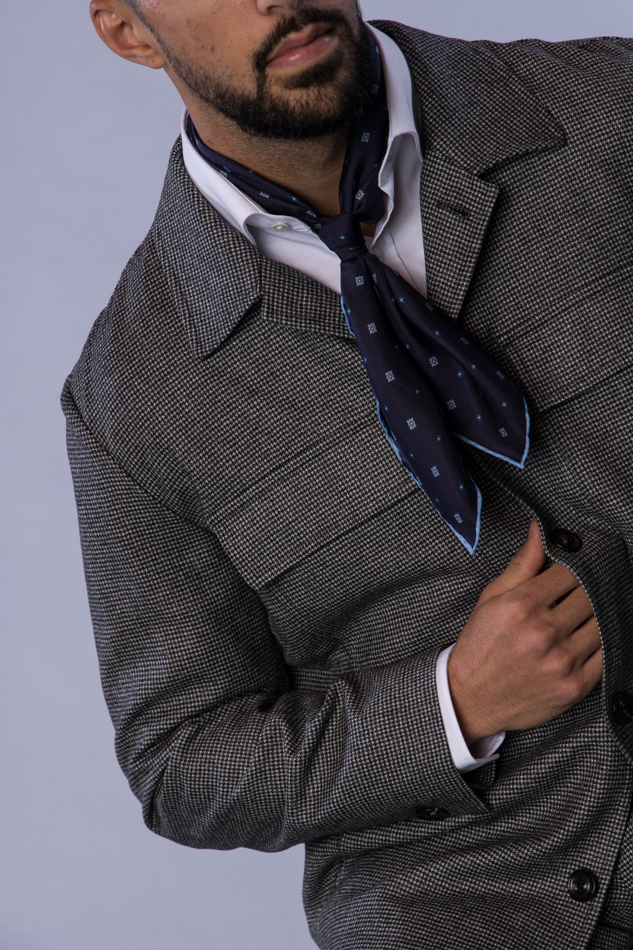 Silk Bandana Navy/Light Blue - Image 2