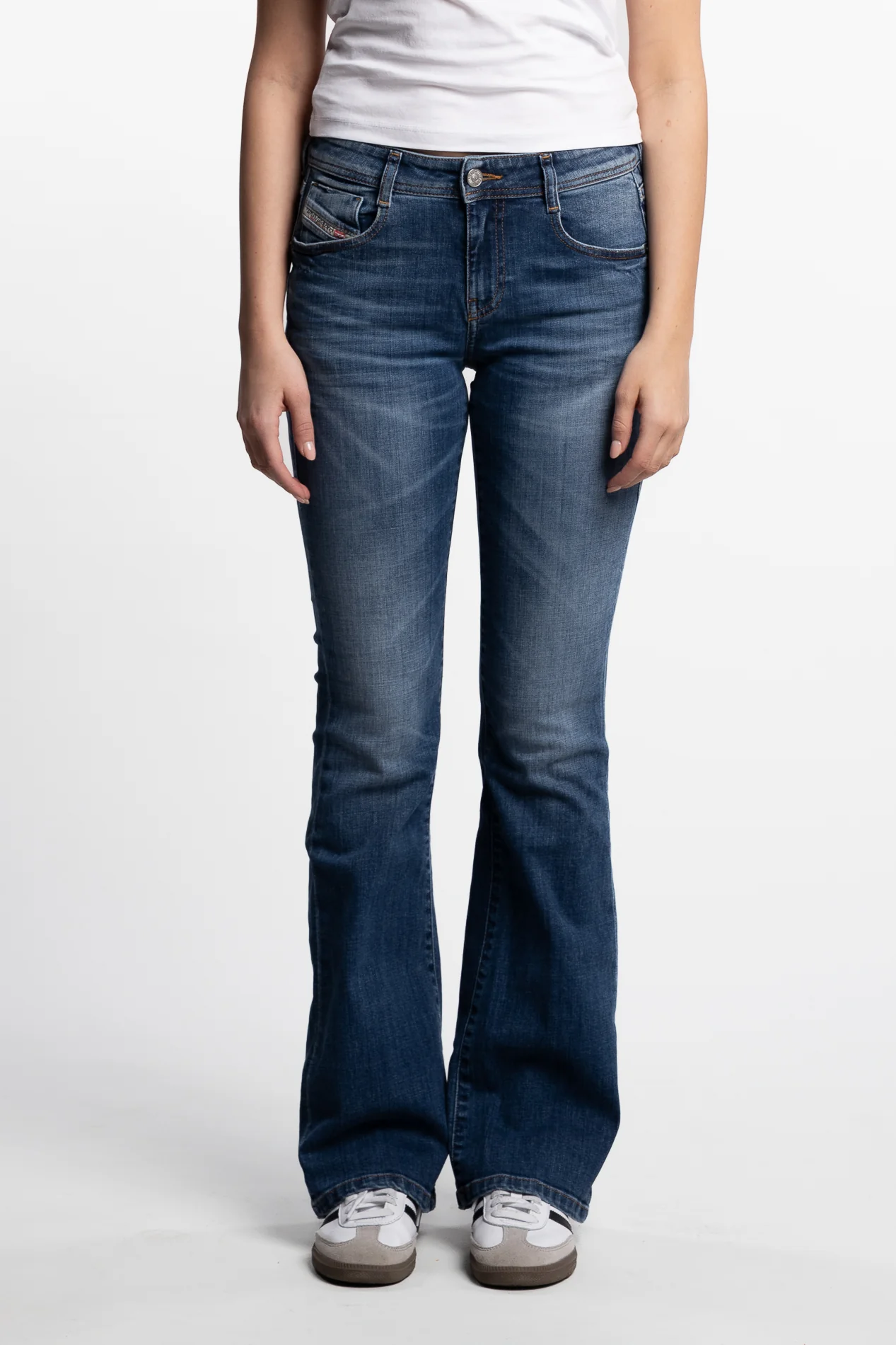 Bootcut Jeans 1969 D-Ebbey 09J33- Medium Blue - Image 2