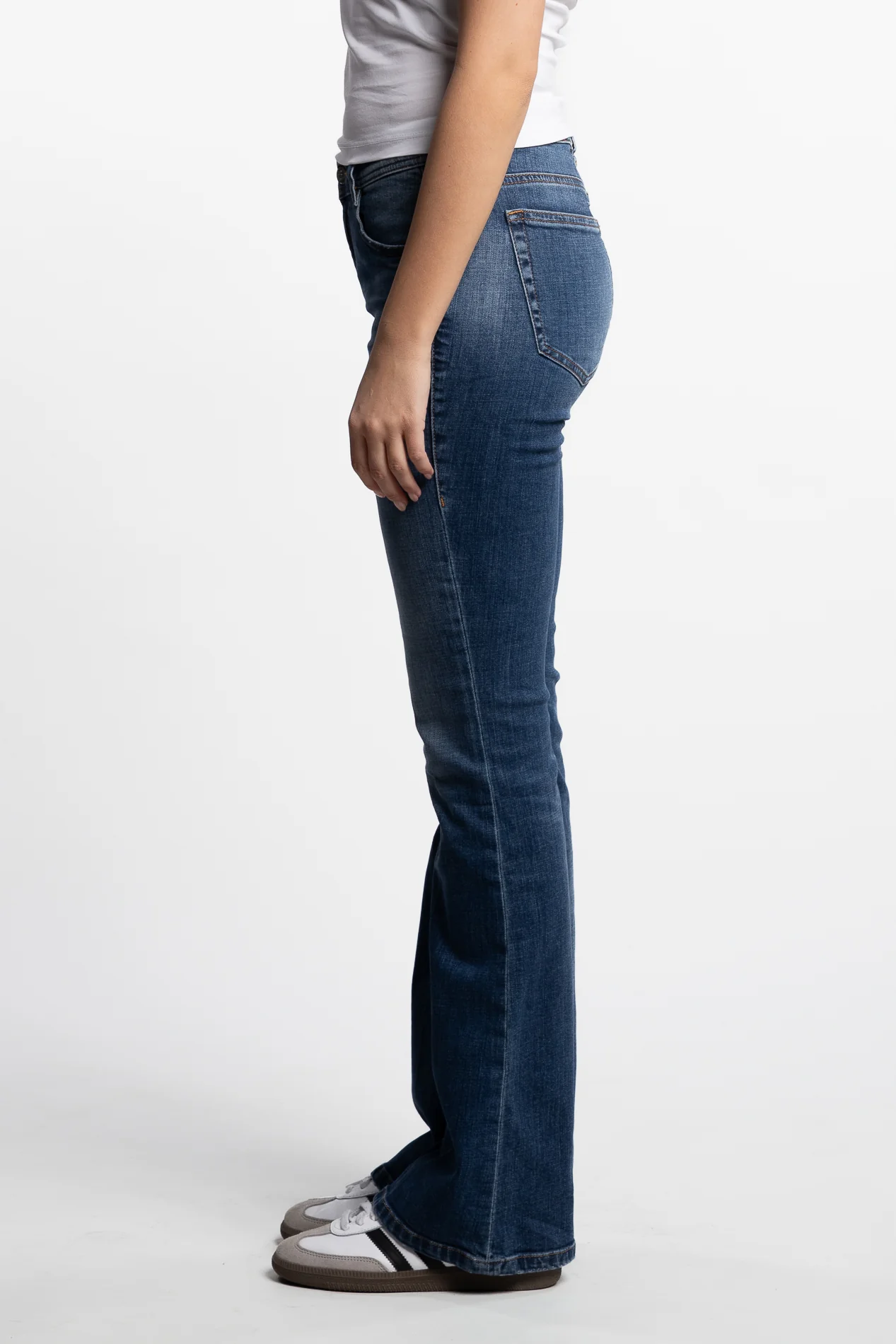 Bootcut Jeans 1969 D-Ebbey 09J33- Medium Blue - Image 3