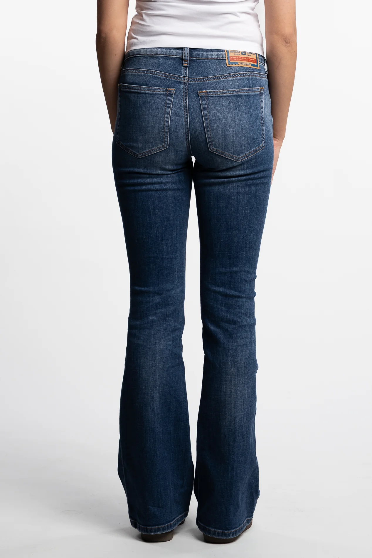 Bootcut Jeans 1969 D-Ebbey 09J33- Medium Blue - Image 4