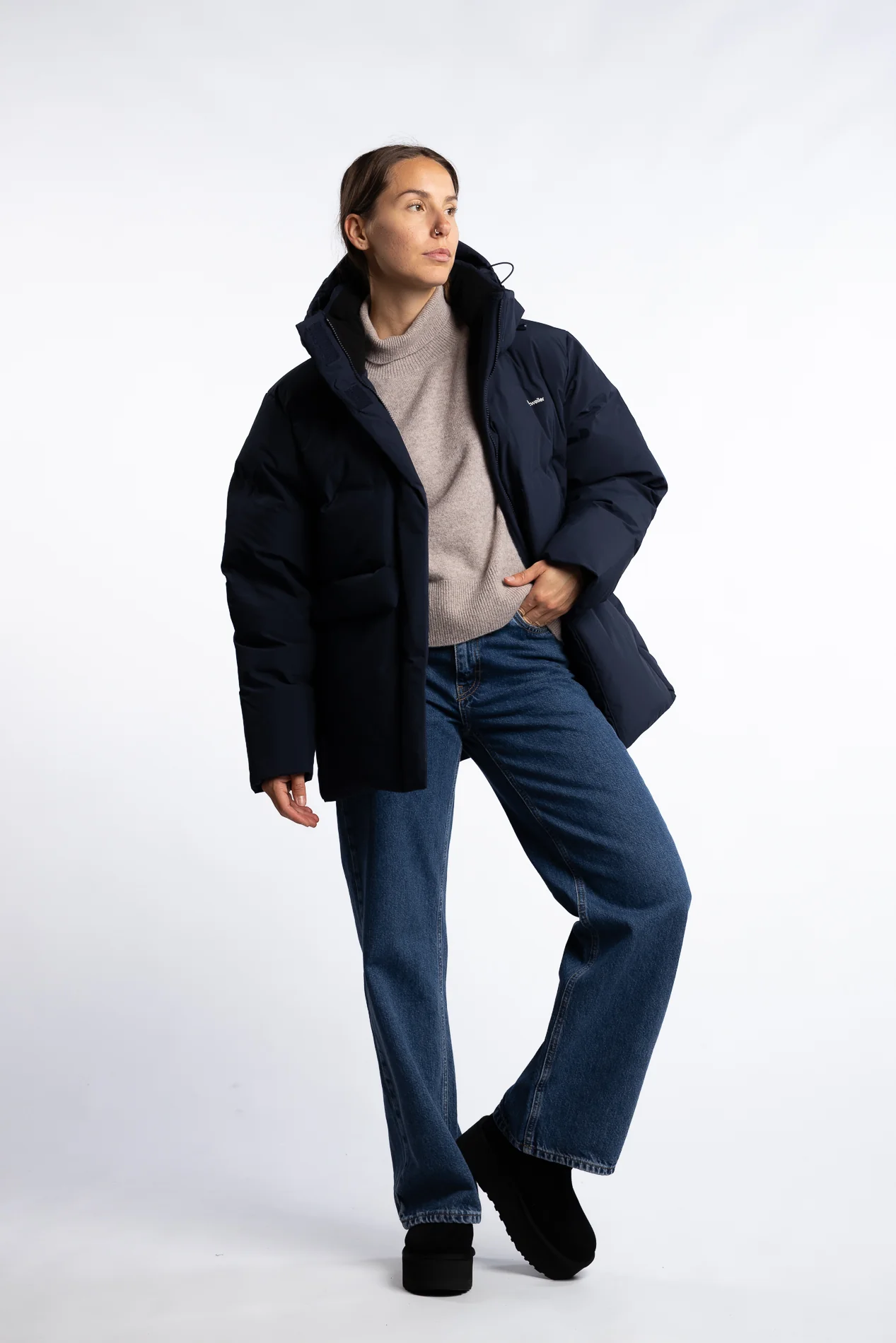 Besseggen Down Jacket- Dk. Navy - Image 6