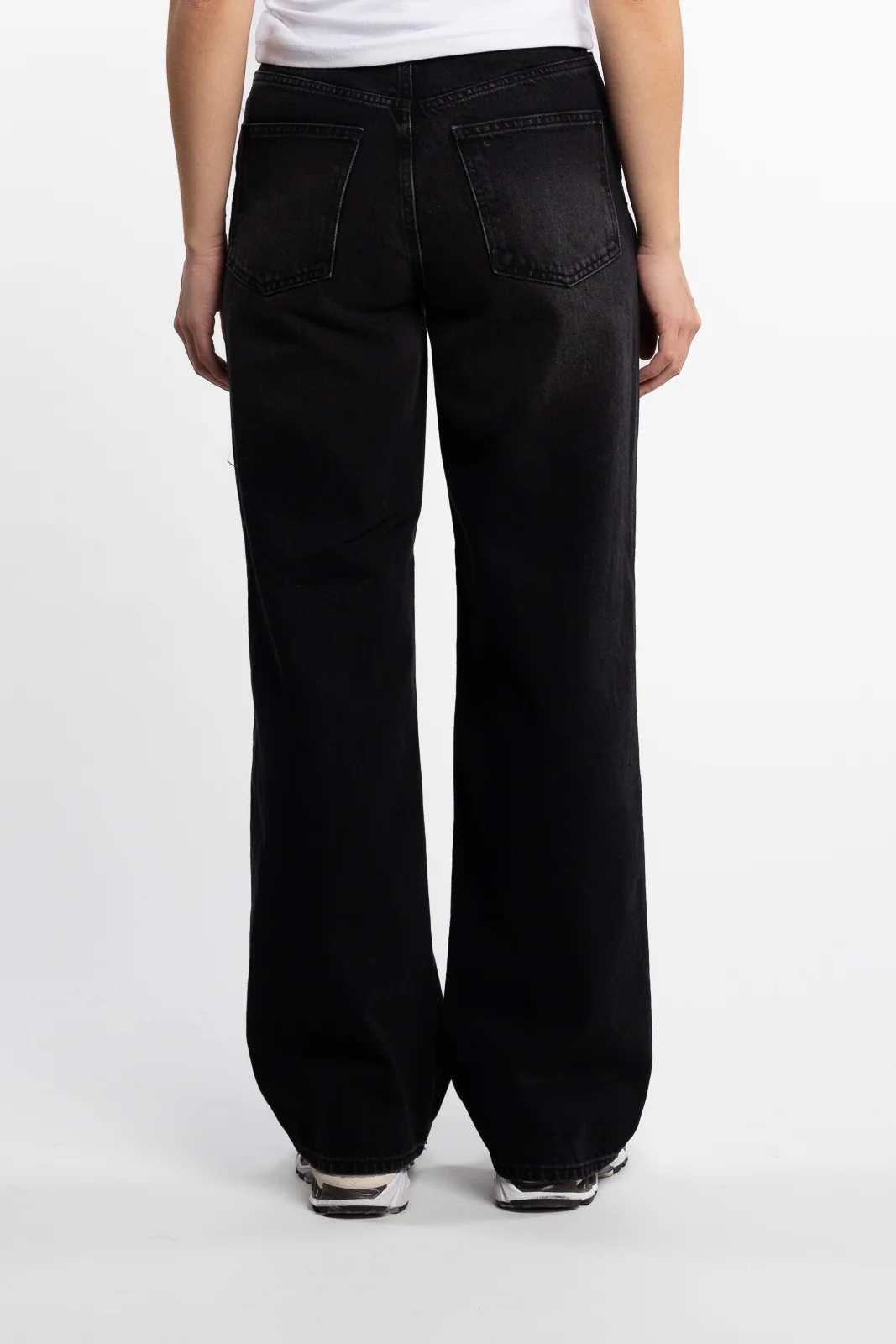 W Wide Jeans- Black Washed - Image 3