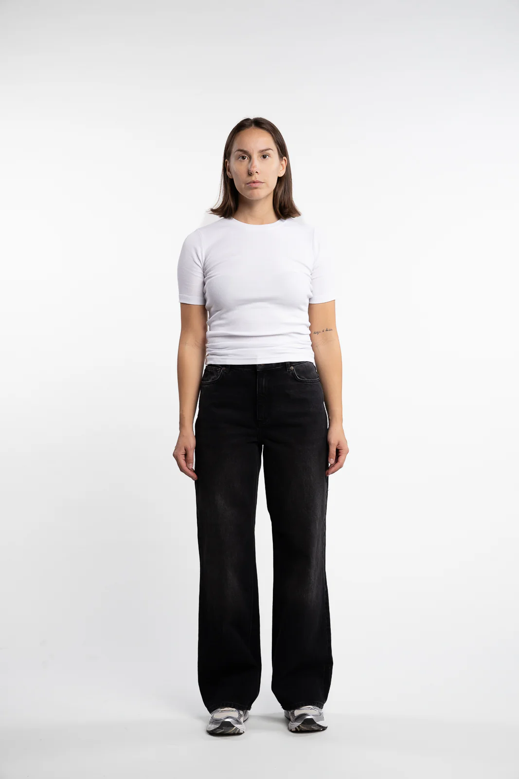 W Wide Jeans- Black Washed - Image 6